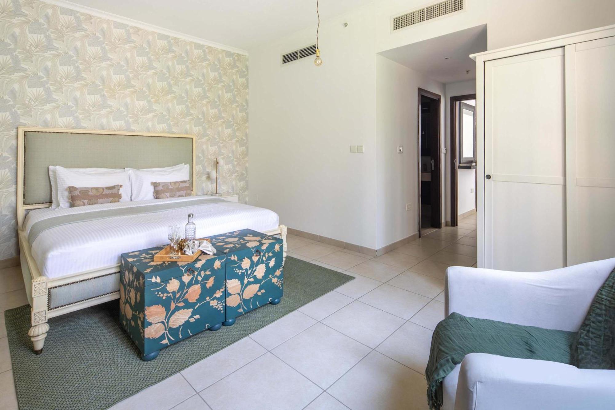 Frank Porter - The Residences 5 Dubai