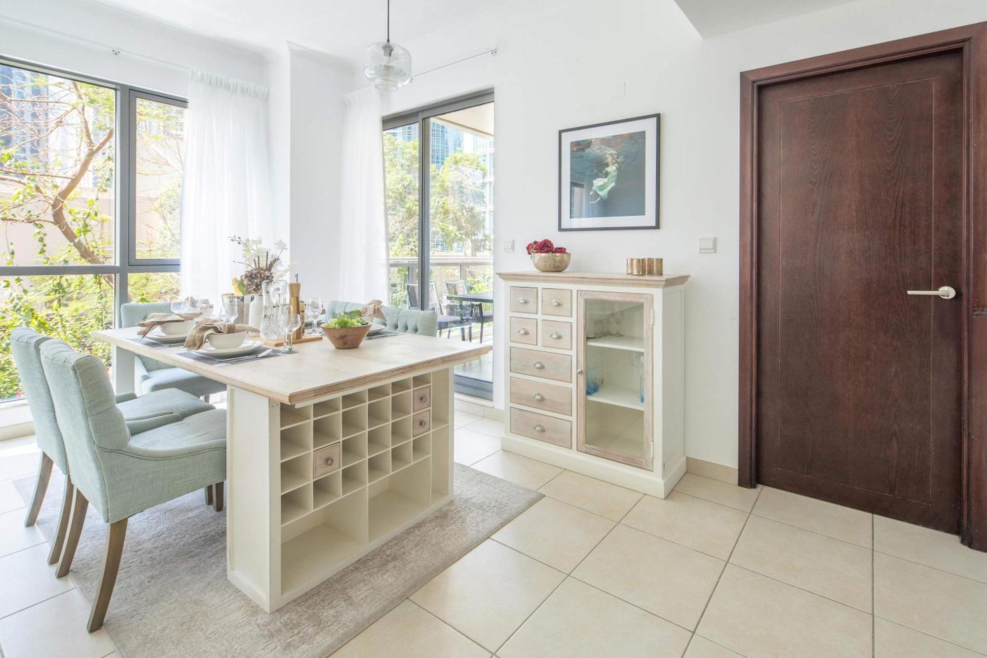 Frank Porter - The Residences 5