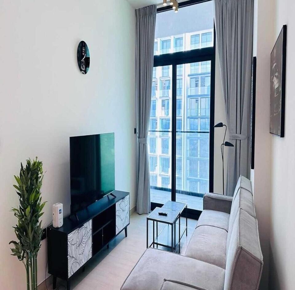 Oyo 1407 One Bedroom Binghatti Emerald *