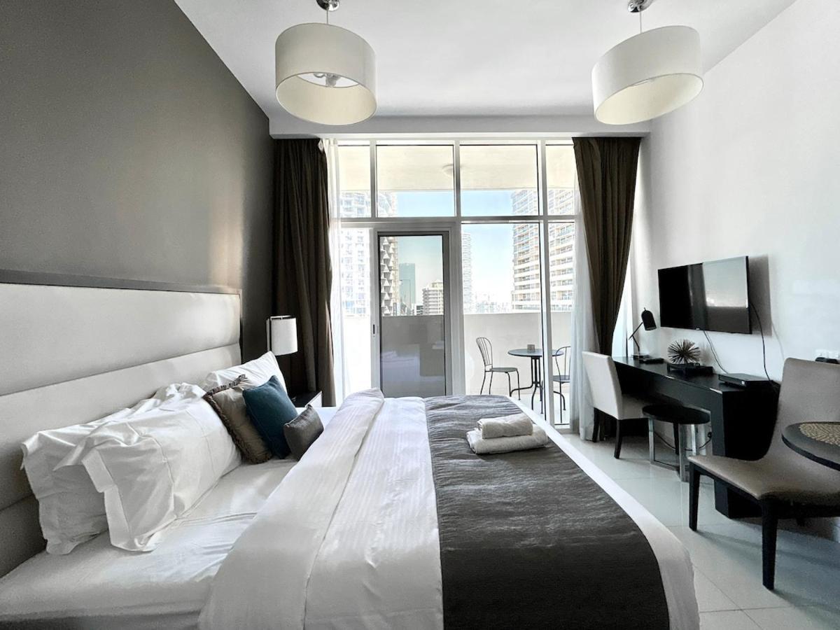 Homes2retreat - Chic & Cozy In Damac Apartment Dubai