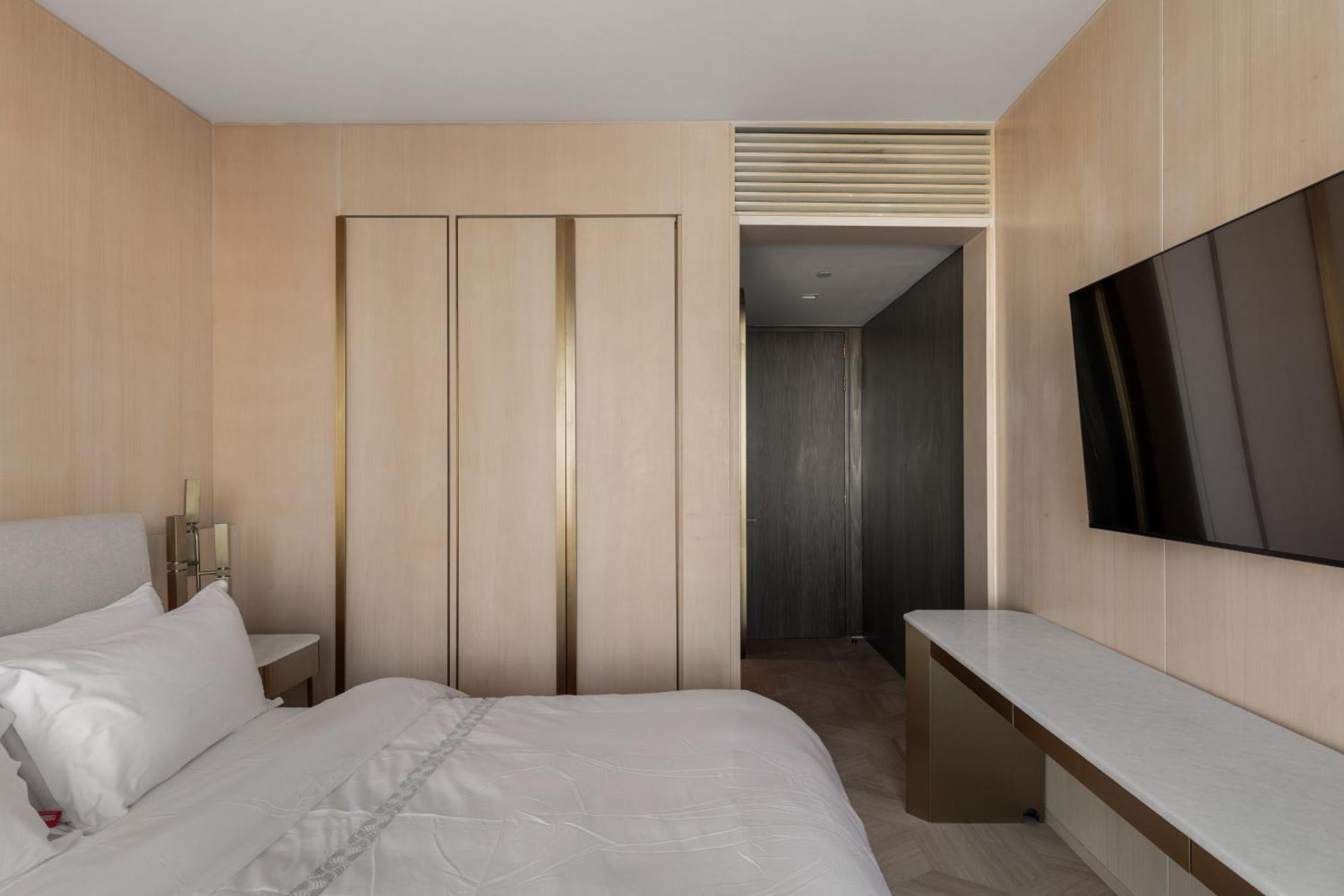 Superluxury In Five Palm, Pool & Access * Dubai