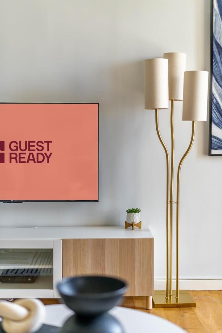 Apartment Guestready - Chic High-rise With Canal Views *