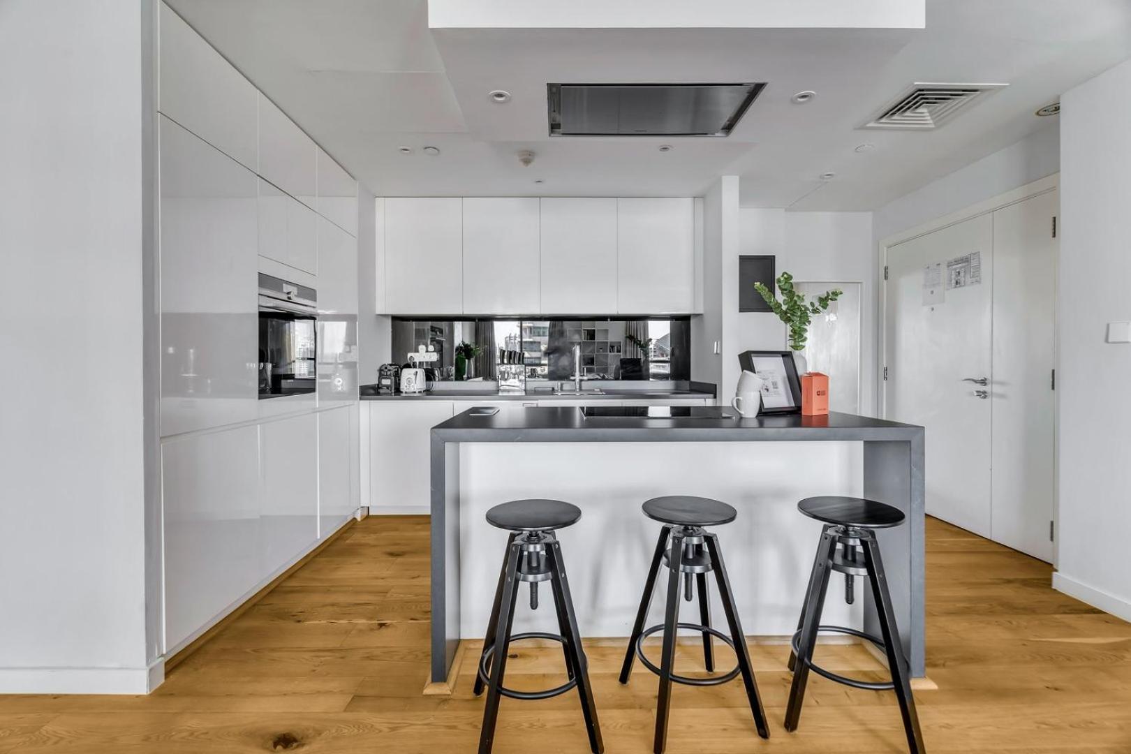 Guestready - Chic High-rise With Canal Views