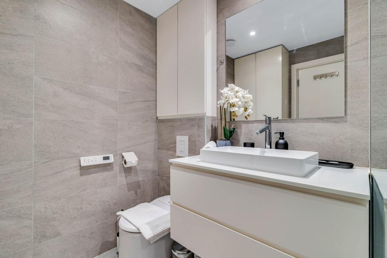 Apartment Guestready - Chic High-rise With Canal Views