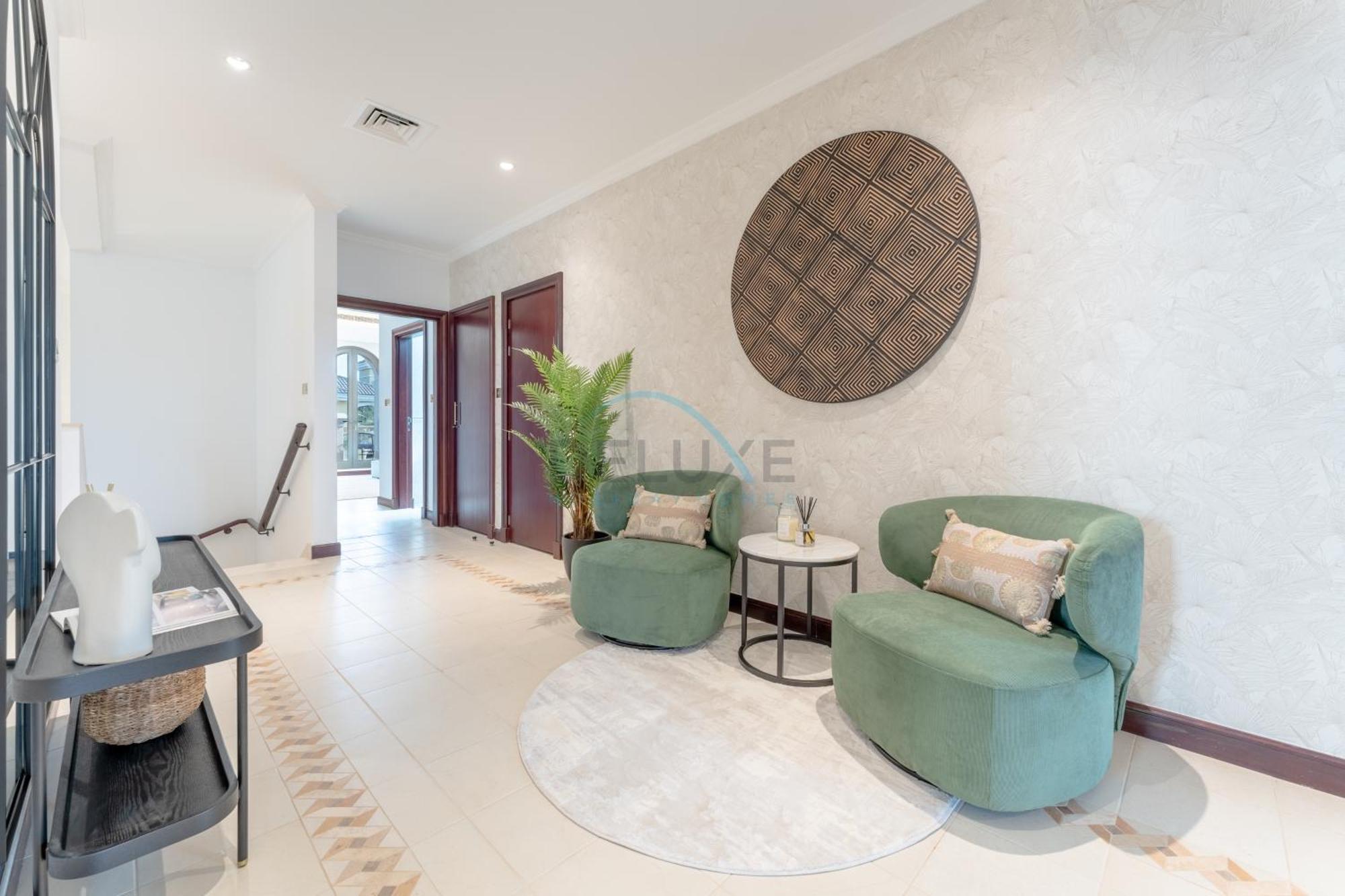 Beachfront 6br And Assistant's With Private Pool, Palm Villa, Palm Jumeirah By Deluxe Homes *