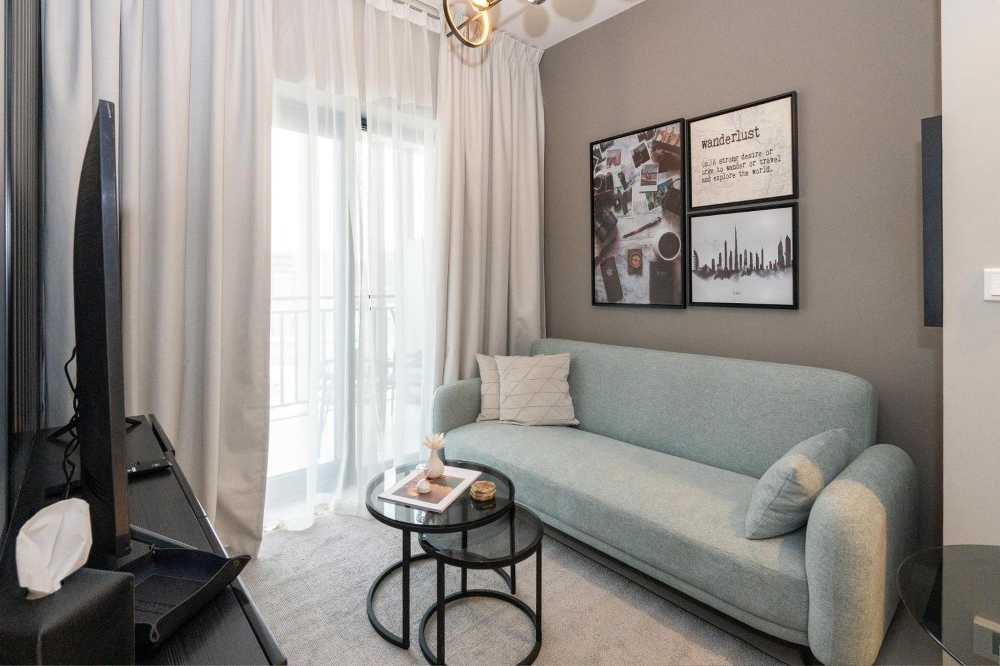 Keyrock Living - Lakeview Luxury With Pool Access Apartment *