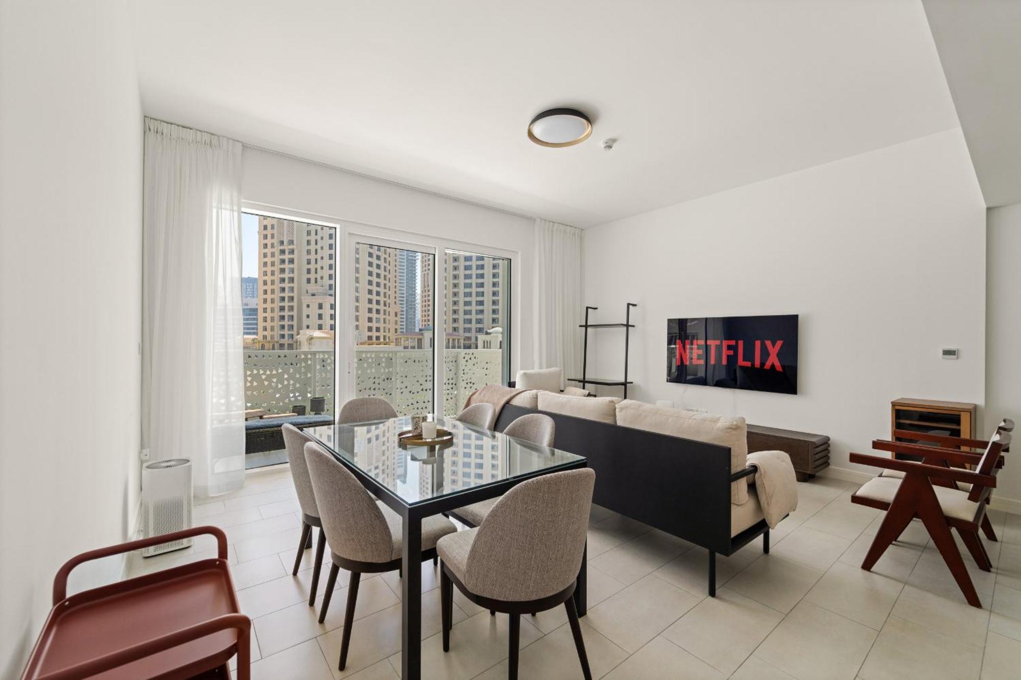 Vayk - Elegant One Bedroom With Access Apartment *