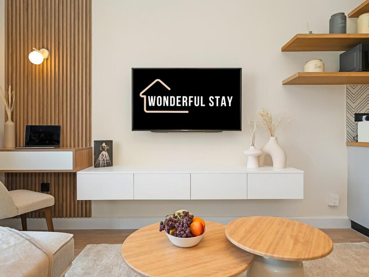 Wonderful At Collective 2- Unique In Hills - 5 Min To Hills Mall - Brand New Luxury Dubai