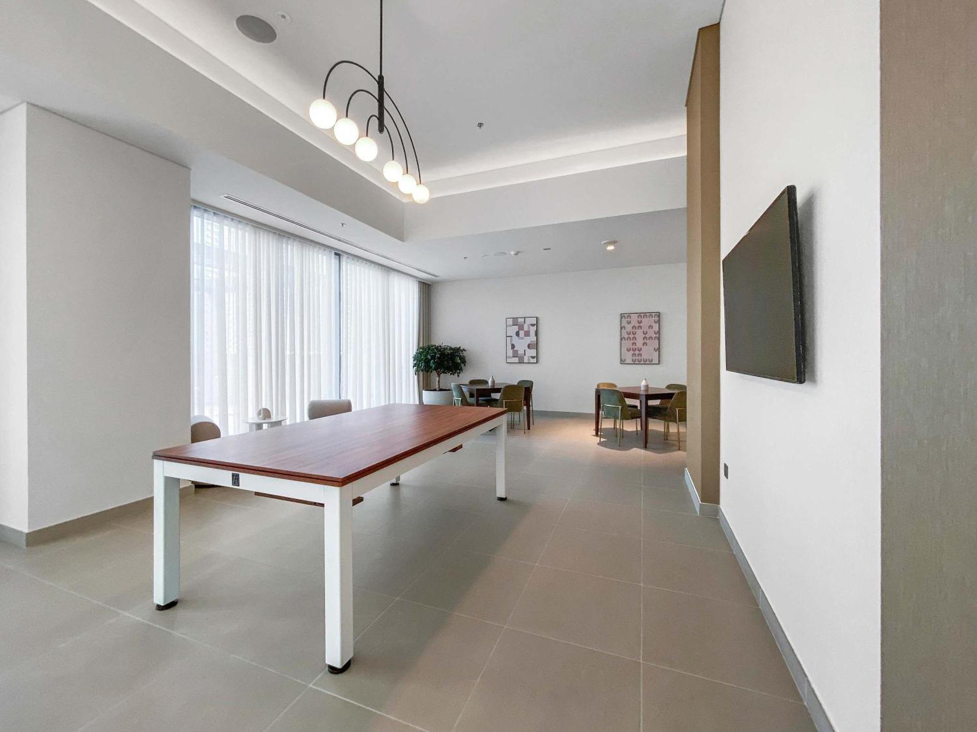 Silkhaus Cozy 1bdr At Tower In Emaar Downtown Apartment Dubai