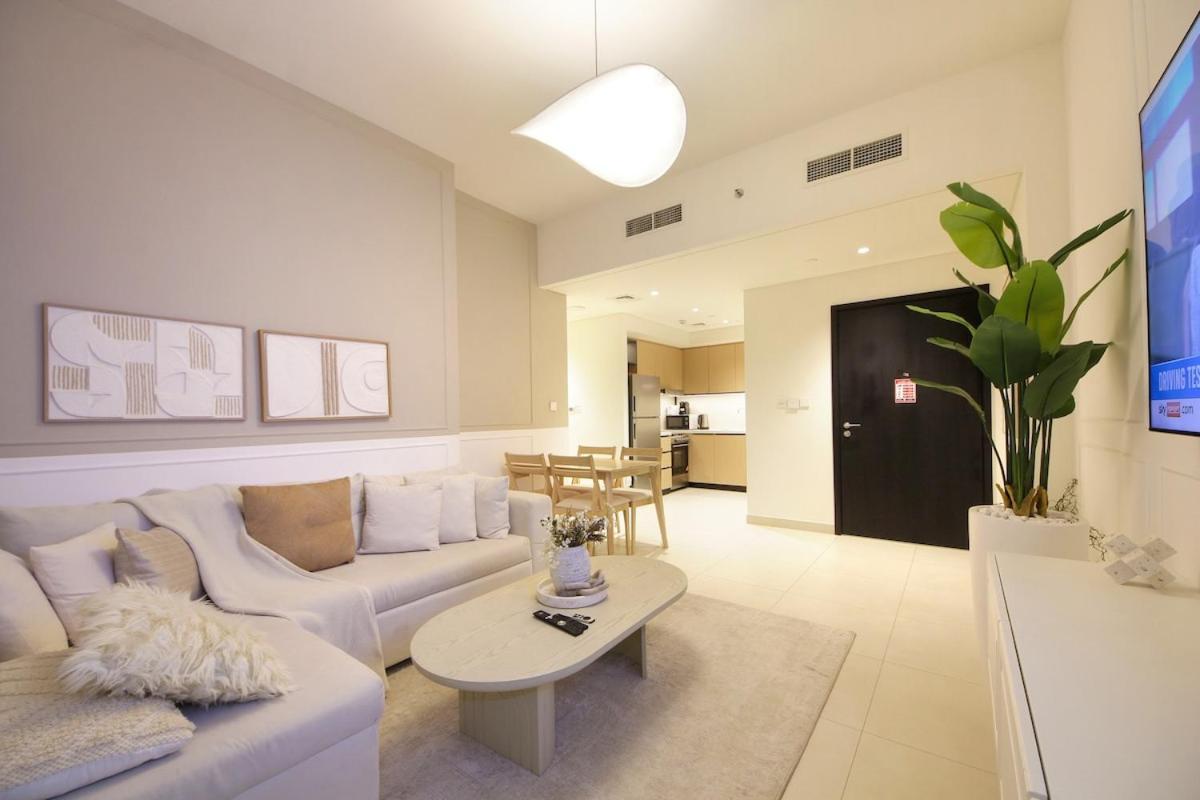 Modern 1br In Downtown Near Burj Khalifa & Metro *