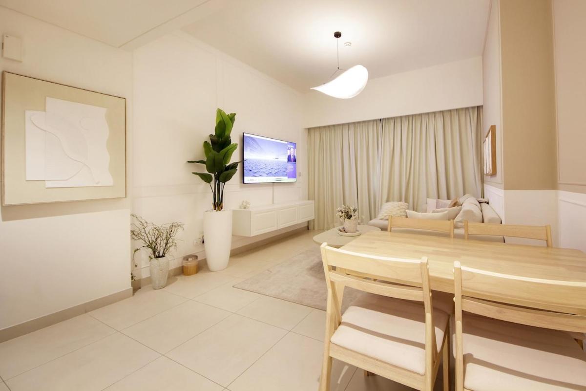 Modern 1br In Downtown Near Burj Khalifa & Metro Apartment