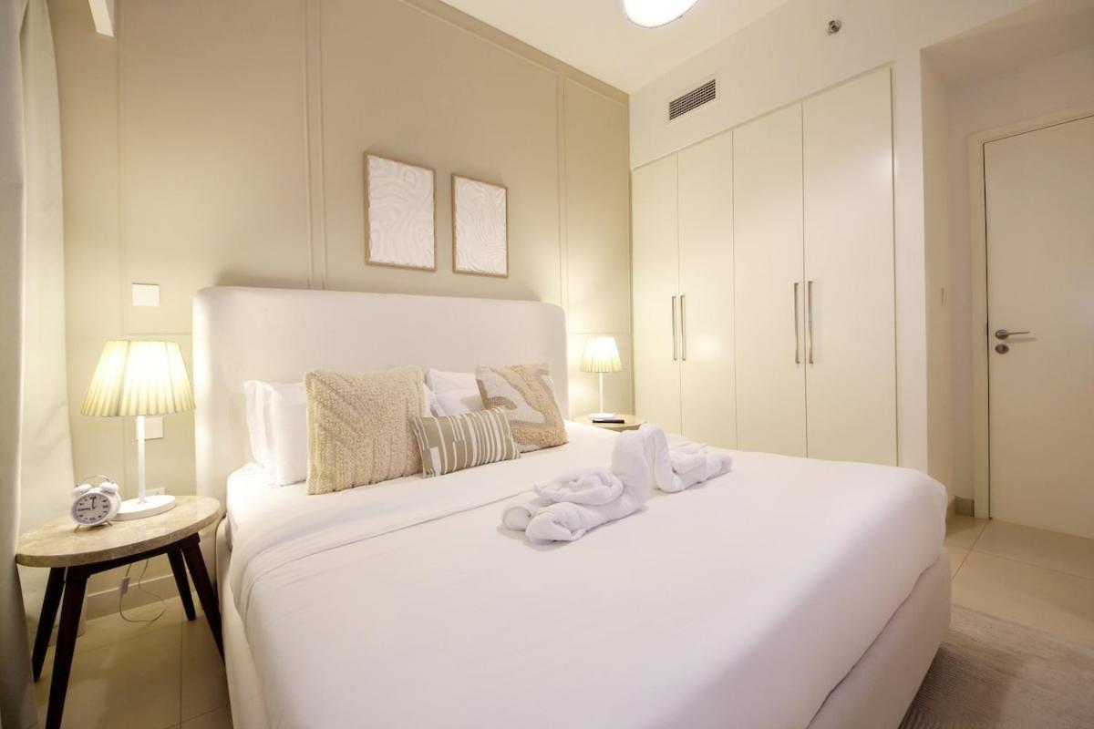 Modern 1br In Downtown Near Burj Khalifa & Metro