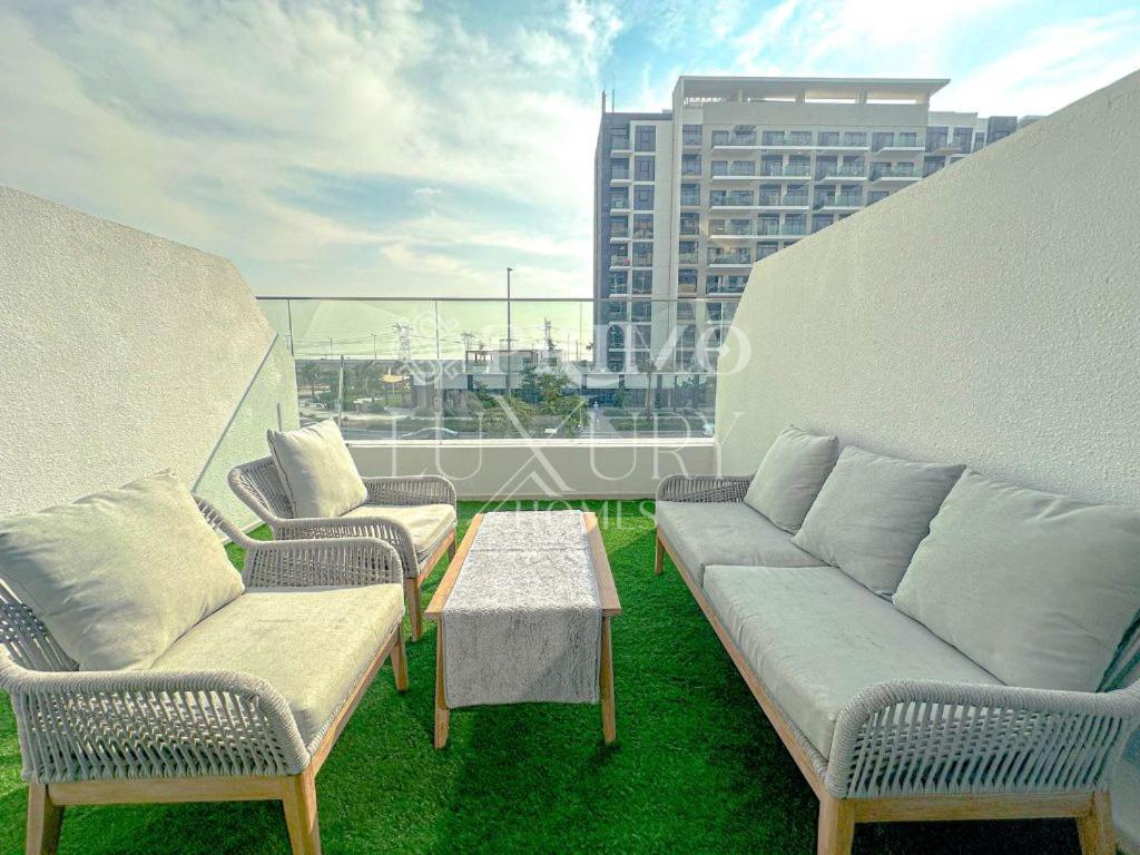 Prime Studio Apt At Azizi Riviera 45, Meydan Dubai