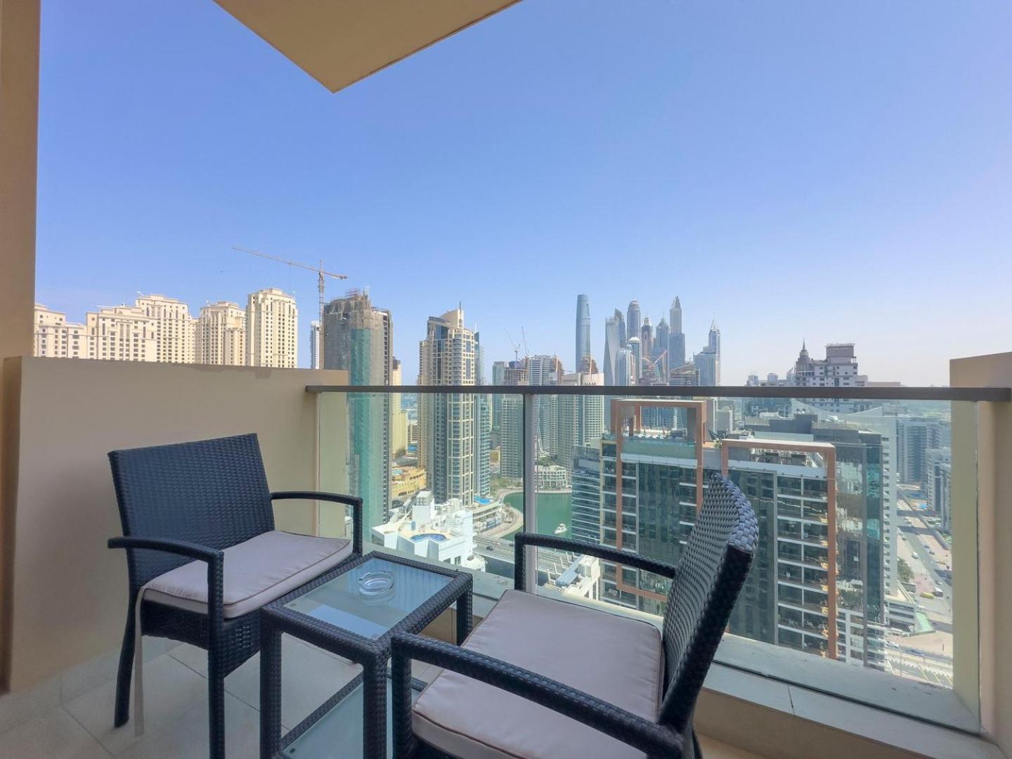 Aws Homes - Views From The Sky Apartment *
