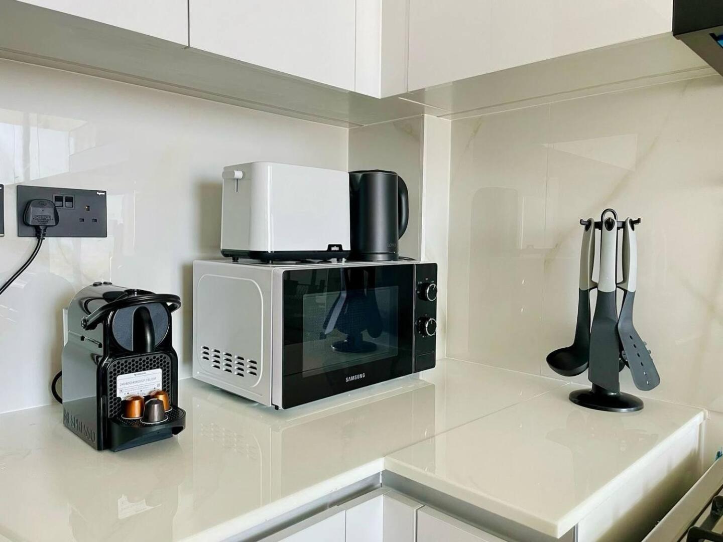 Contemporary Cocoon 1br Sanctuary In Jvc! * Dubai