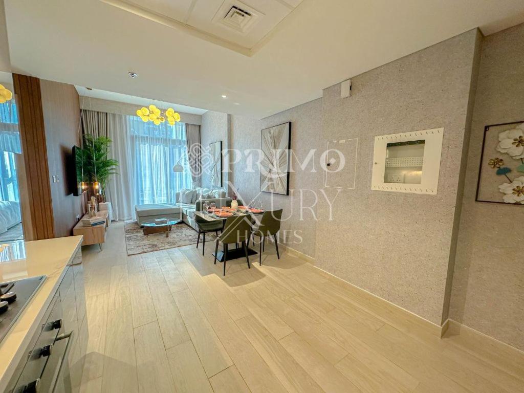 Spacious 2-Bedroom Apartment In Azizi Riviera-Dubai Apartment