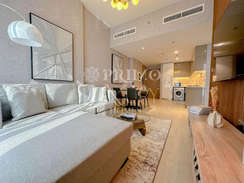 Apartment Spacious 2-Bedroom Apartment In Azizi Riviera-Dubai
