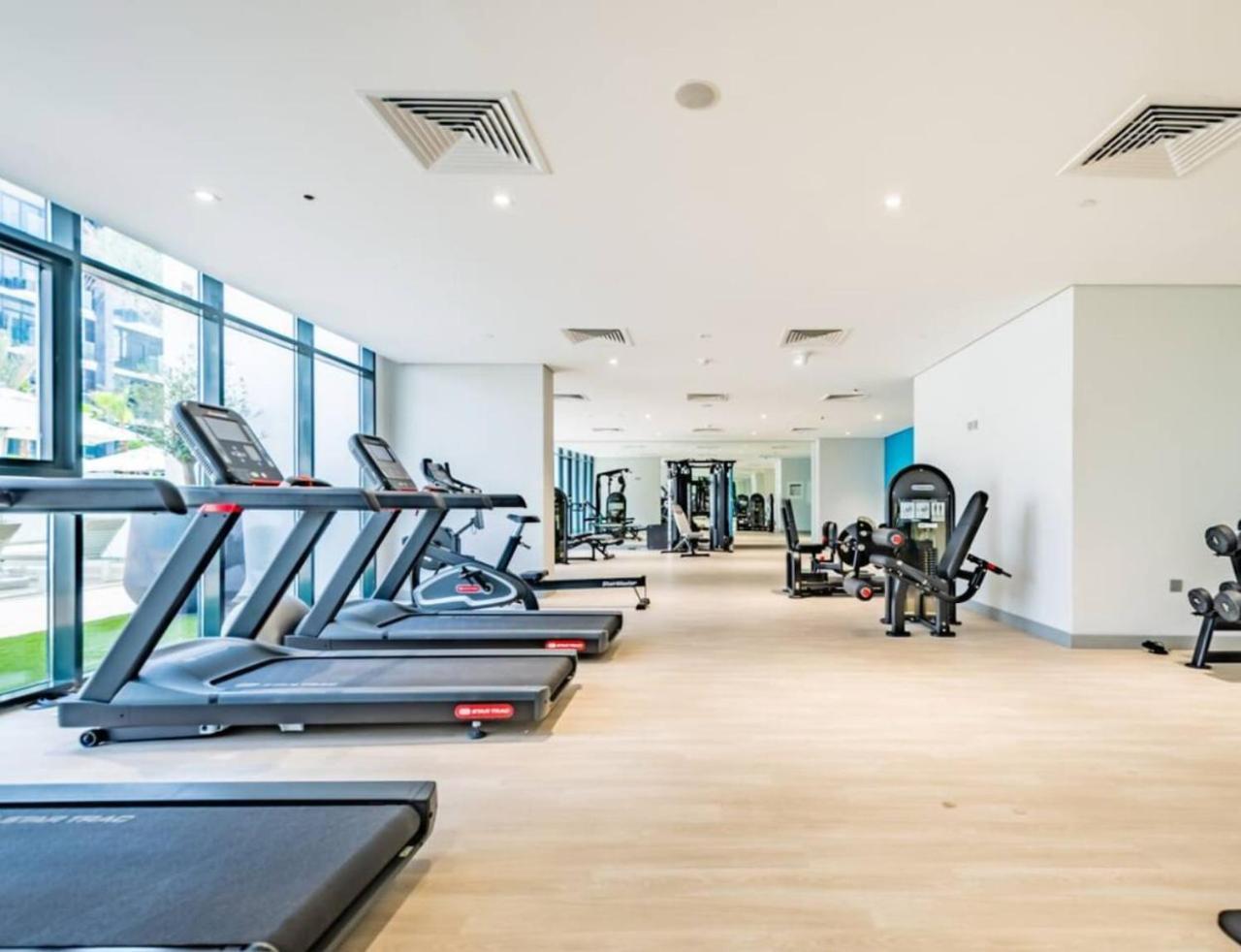 Egate - - 6th Floor With Pool View - - 17-626 Dubai