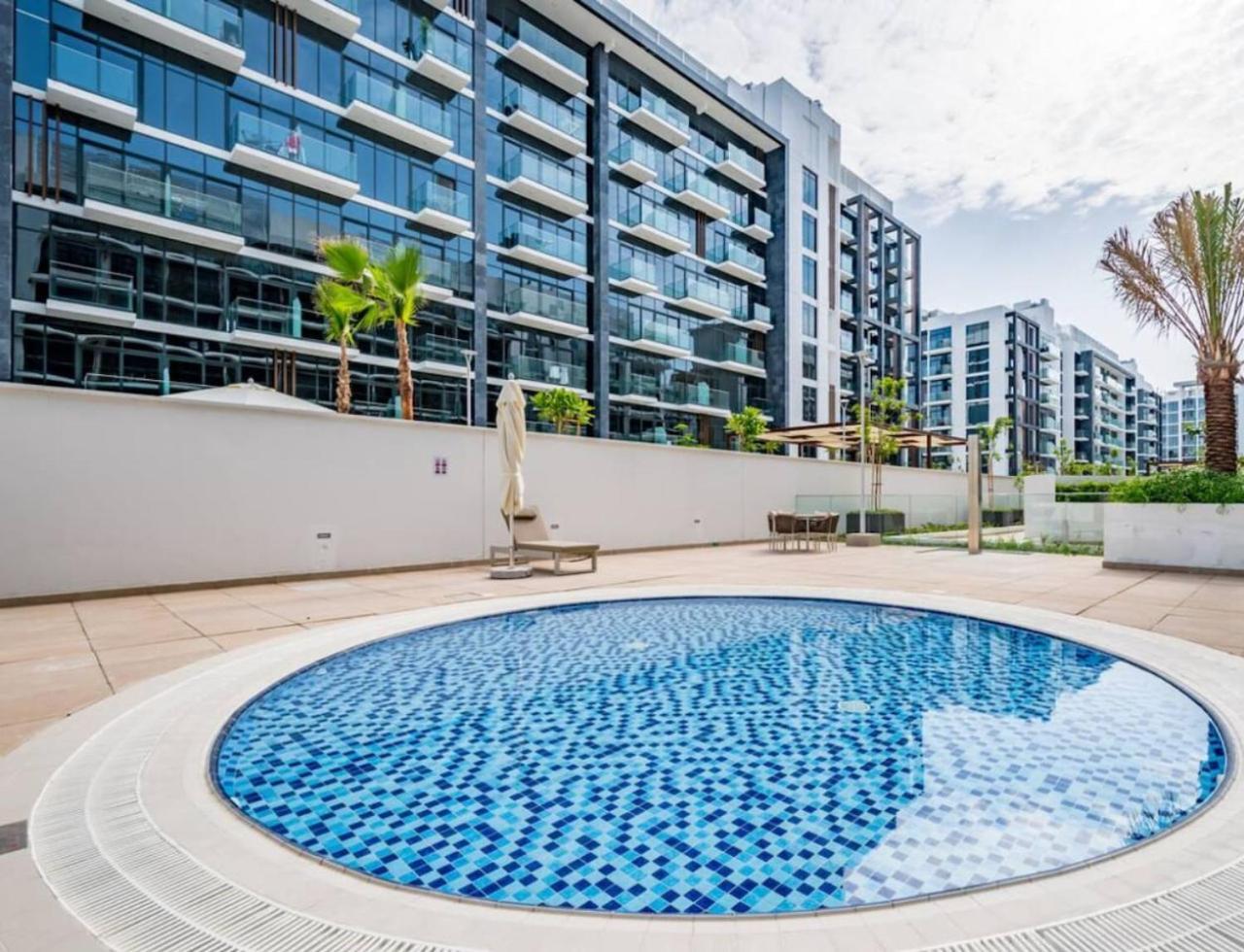 Egate - - 6th Floor With Pool View - - 17-626 * Dubai