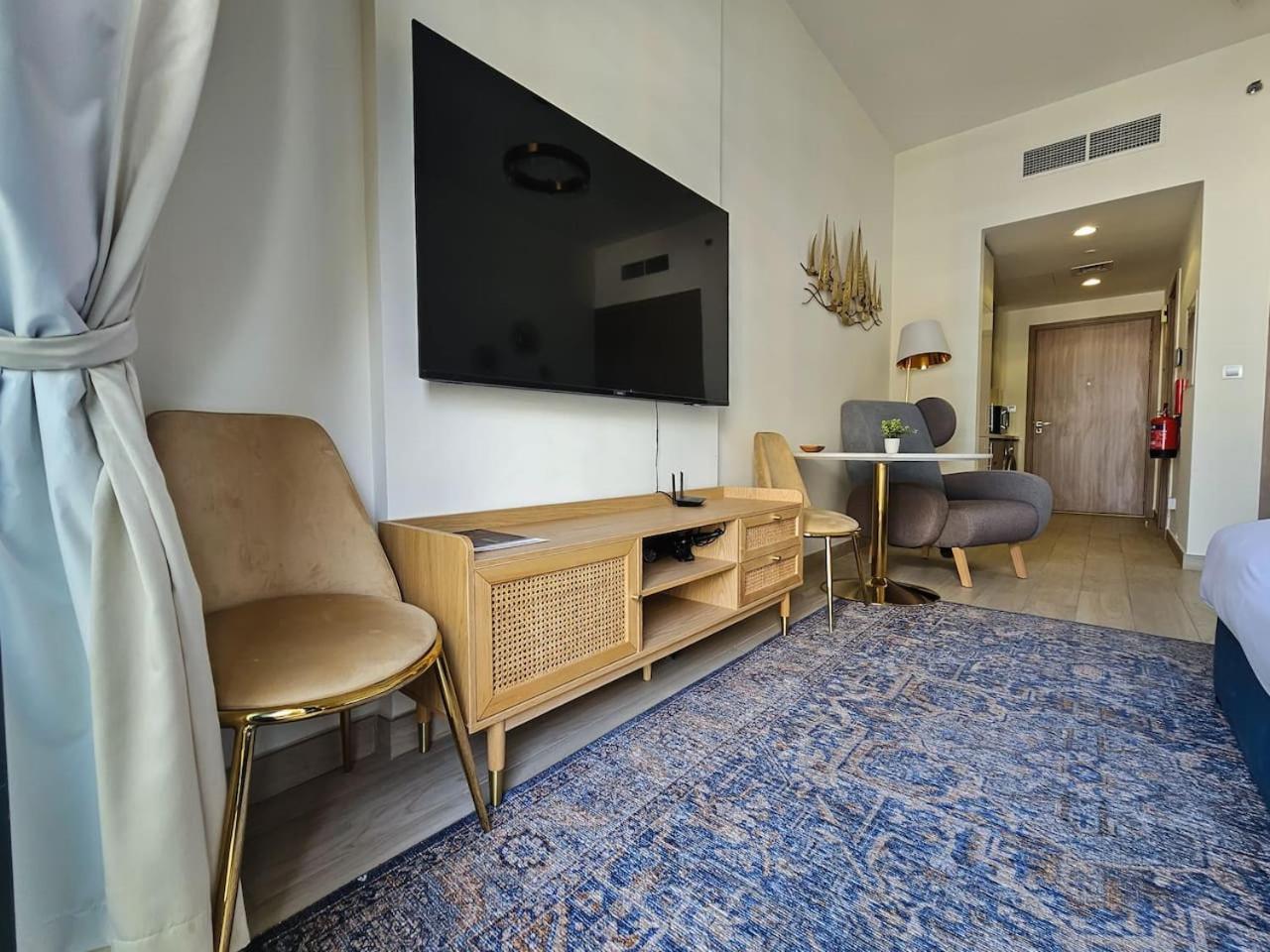 Apartment Egate - - 6th Floor With Pool View - - 17-626
