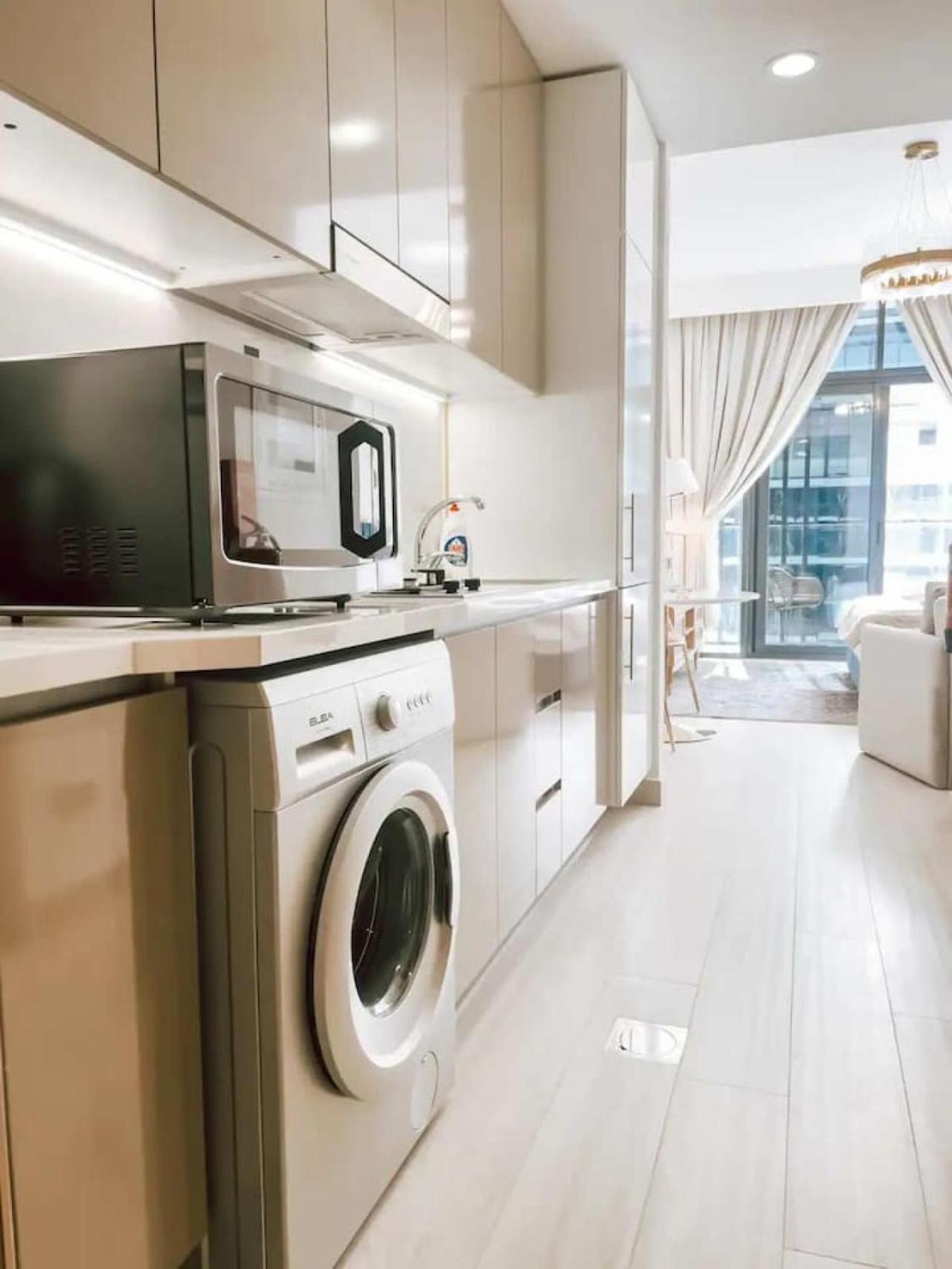 Egate - - 6th Floor With Pool View - - 17-626 *