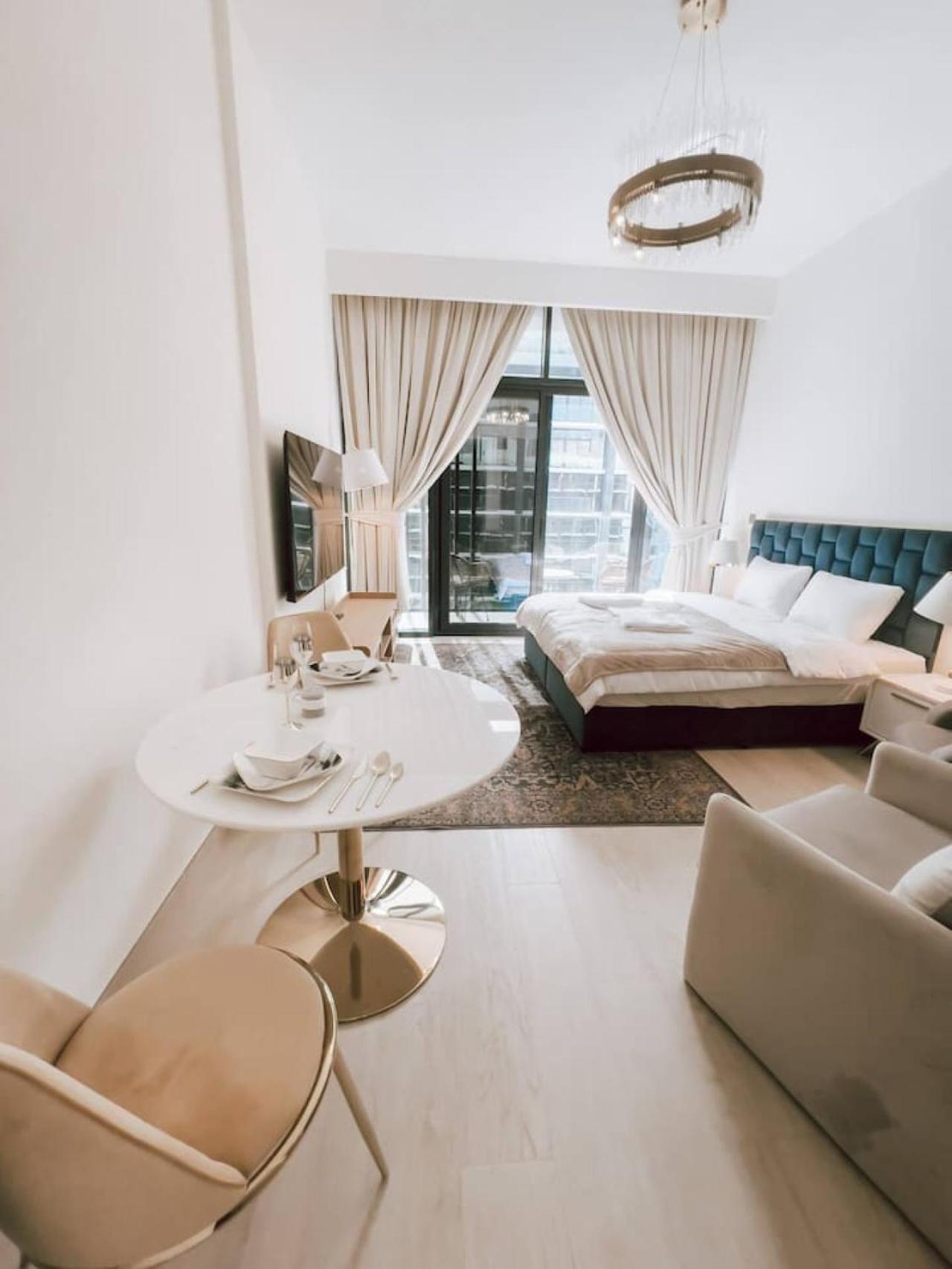 Egate - - 6th Floor With Pool View - - 17-626 Apartment Dubai