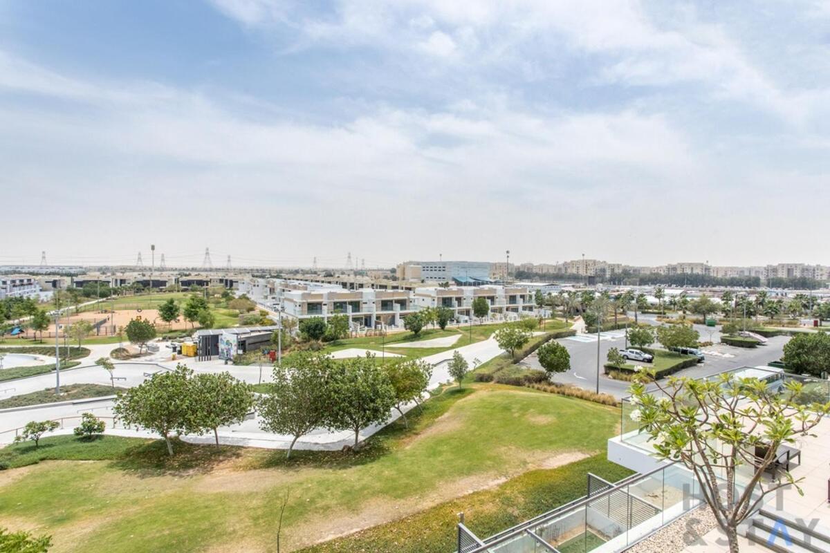 Boutique 2br At Damac Hills, - Host & Apartment Dubai