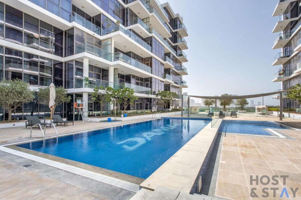 Boutique 2br At Damac Hills, - Host & * Dubai