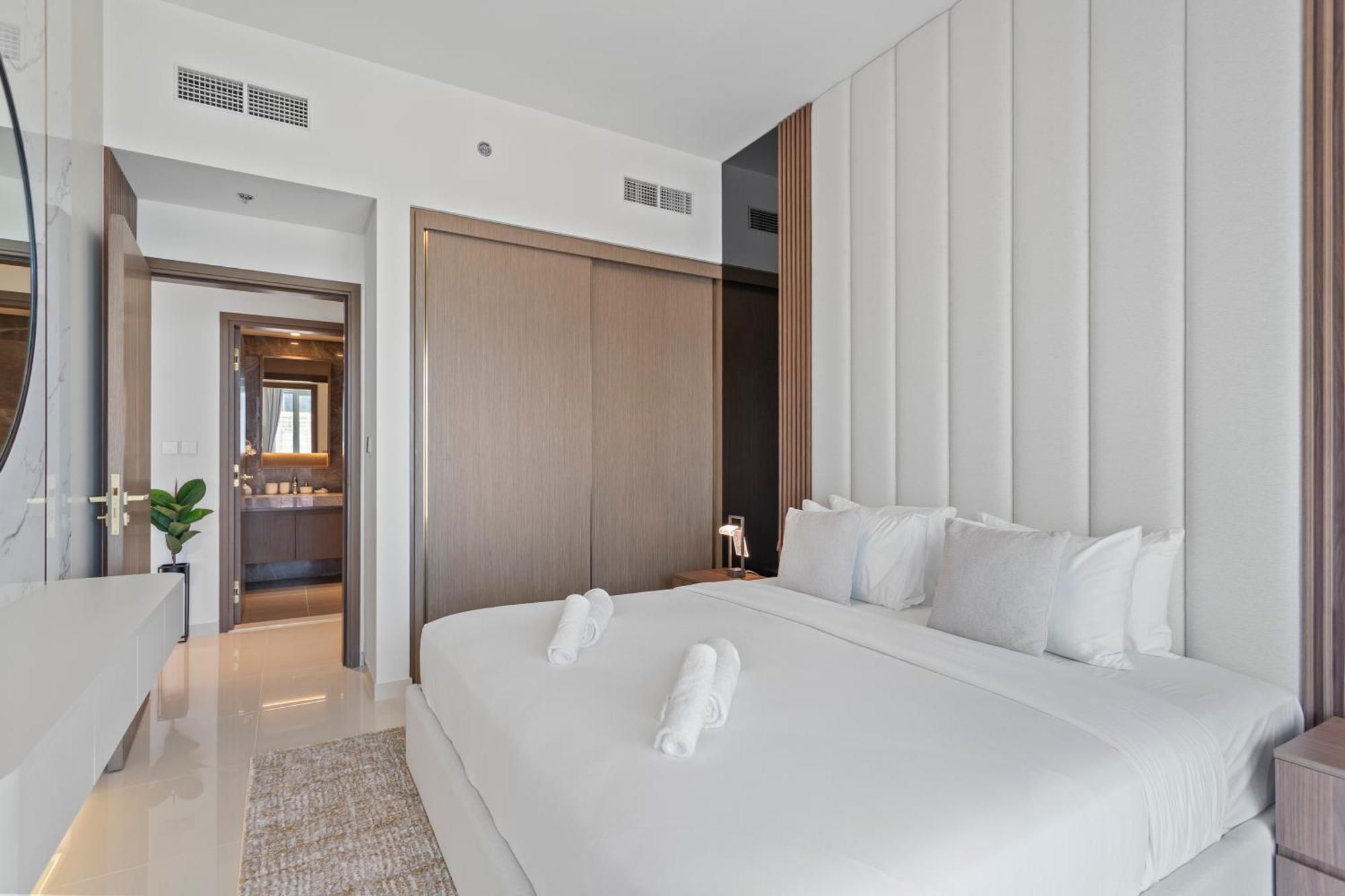 Coastal Elegance 1-bedroom In Grand Bleu * Dubai