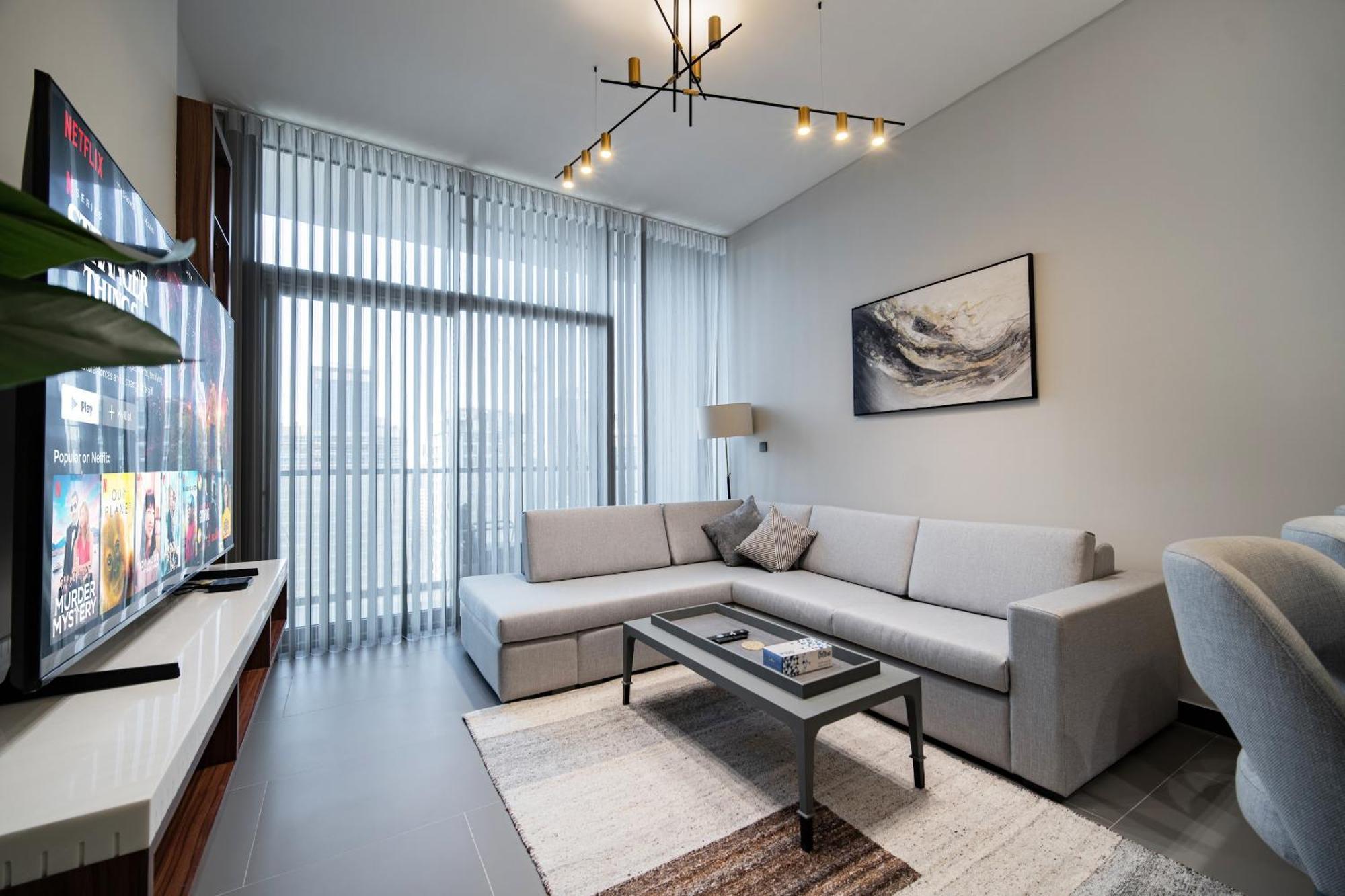 Views On 29fl - Jlt 1br Near Metro & Free Baby Gear
