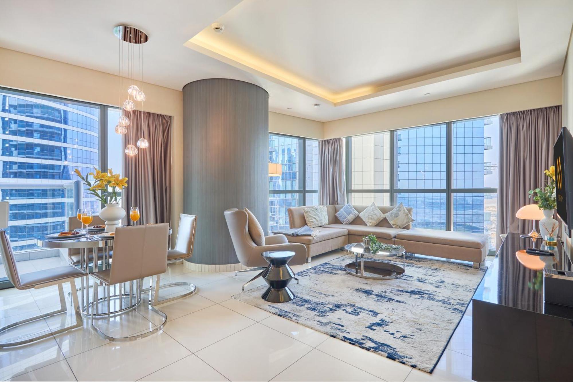Apartment Spacious 2 Bedroom In Damac Towers By Paramount With Pool Gym Free Parking Sleeps 4 By Stayfinity *