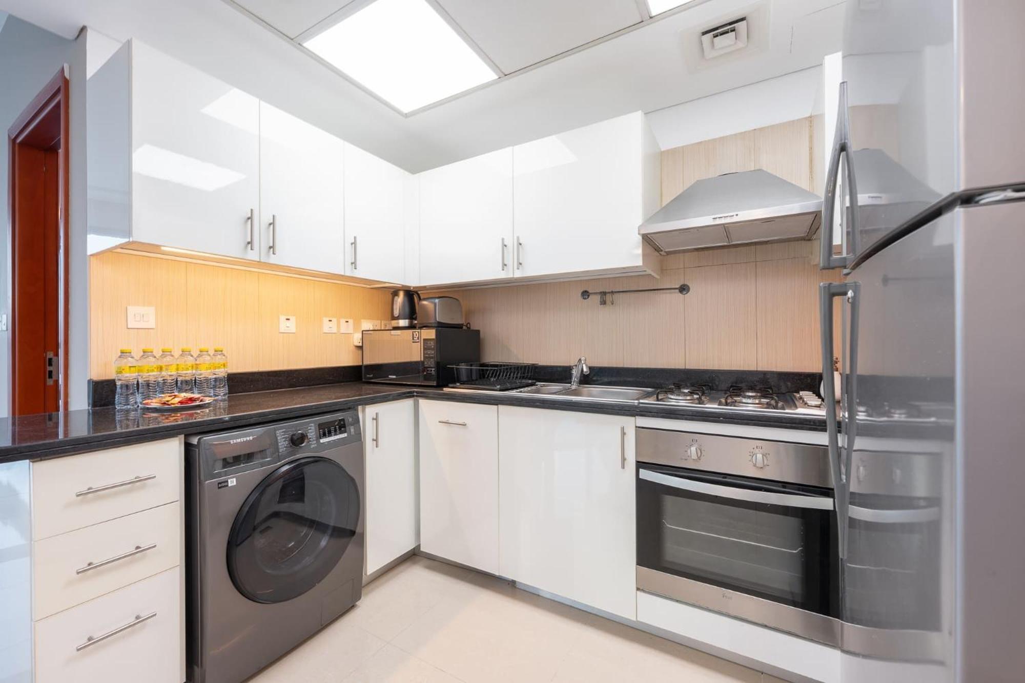 Well-furnished 3 Bedroom In Park Towers Difc Dubai