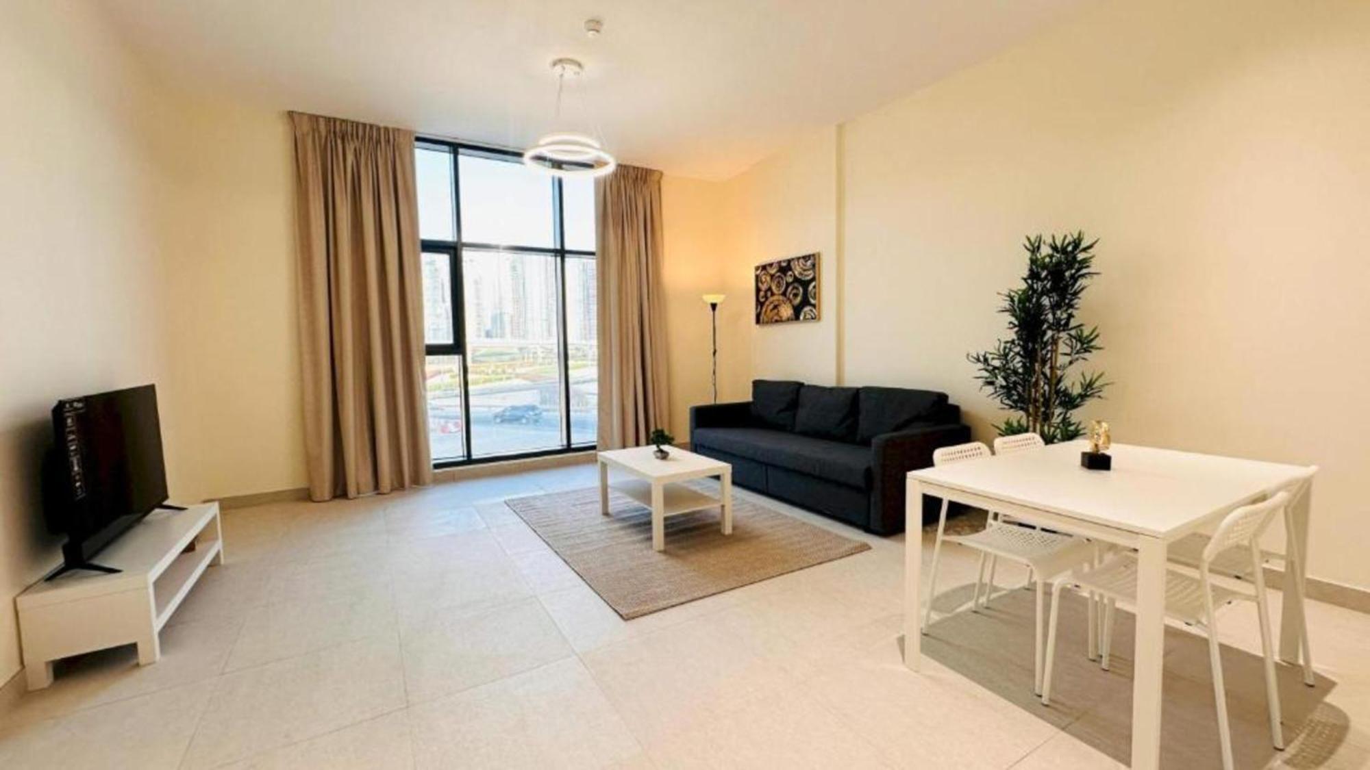 Hotel Dancenter Retreat Sheikh Zayed Road