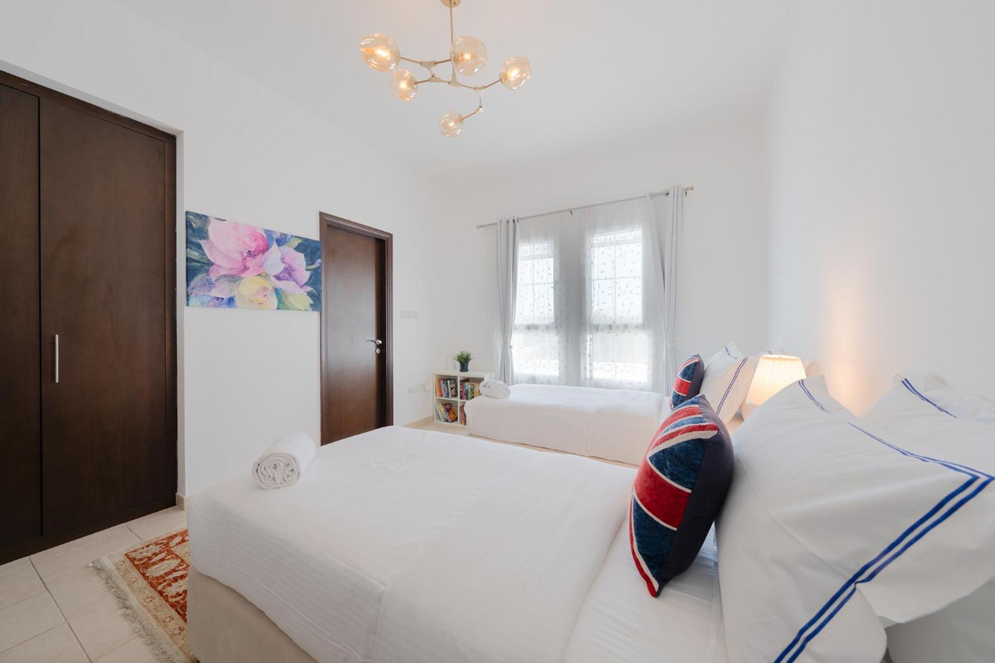 Luxury Escapes - Luxury Short-term 2bhk Maids Villa *