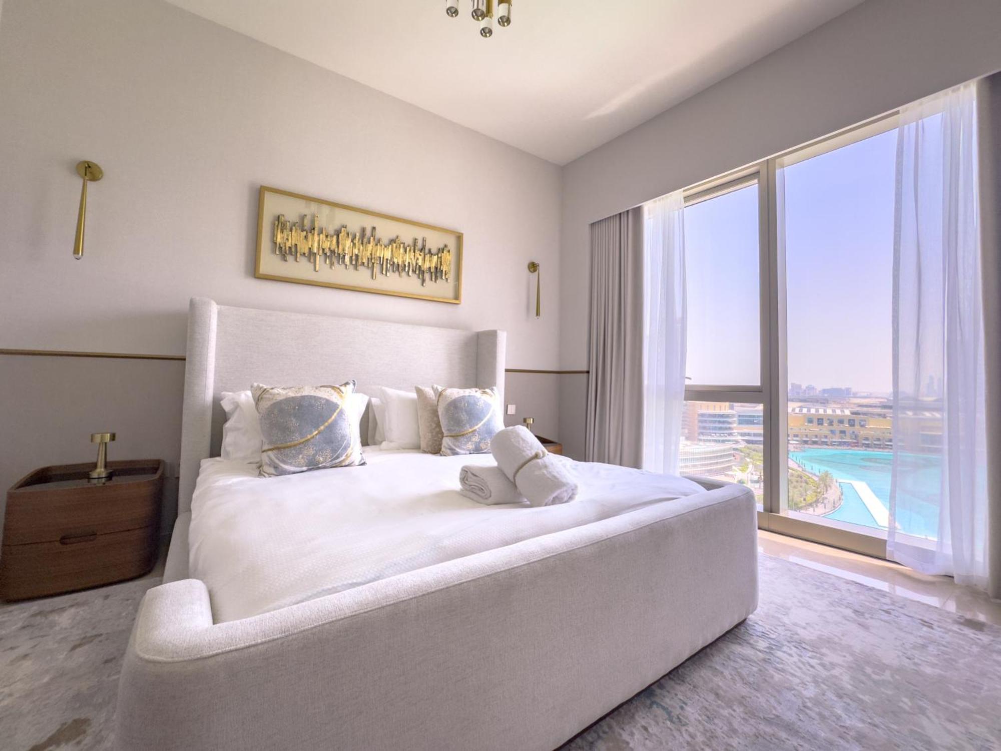 Grande Residences With Burj Khalifa View From 14th Floor For 8-guests *