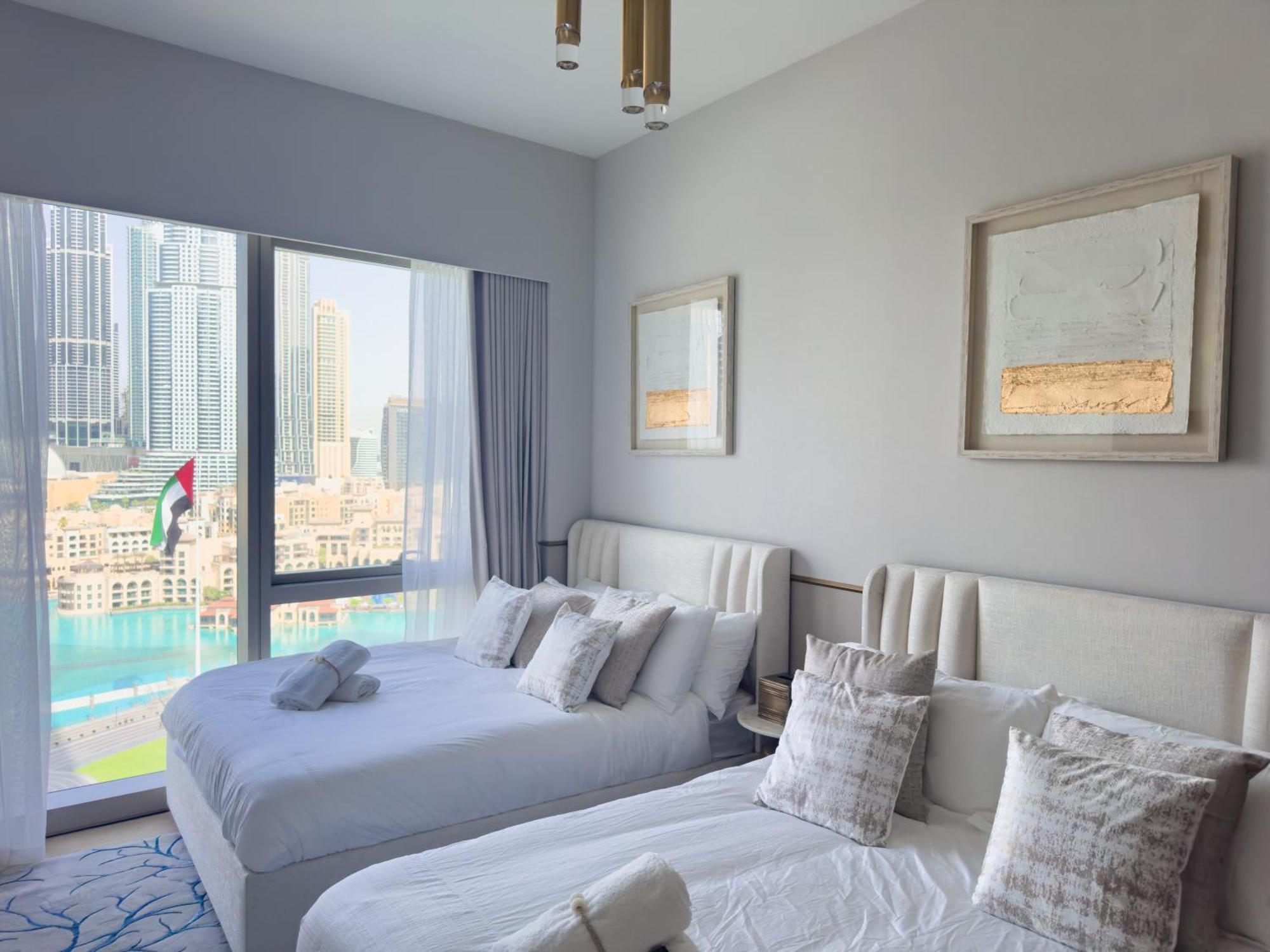 Grande Residences With Burj Khalifa View From 14th Floor For 8-guests Apartment *