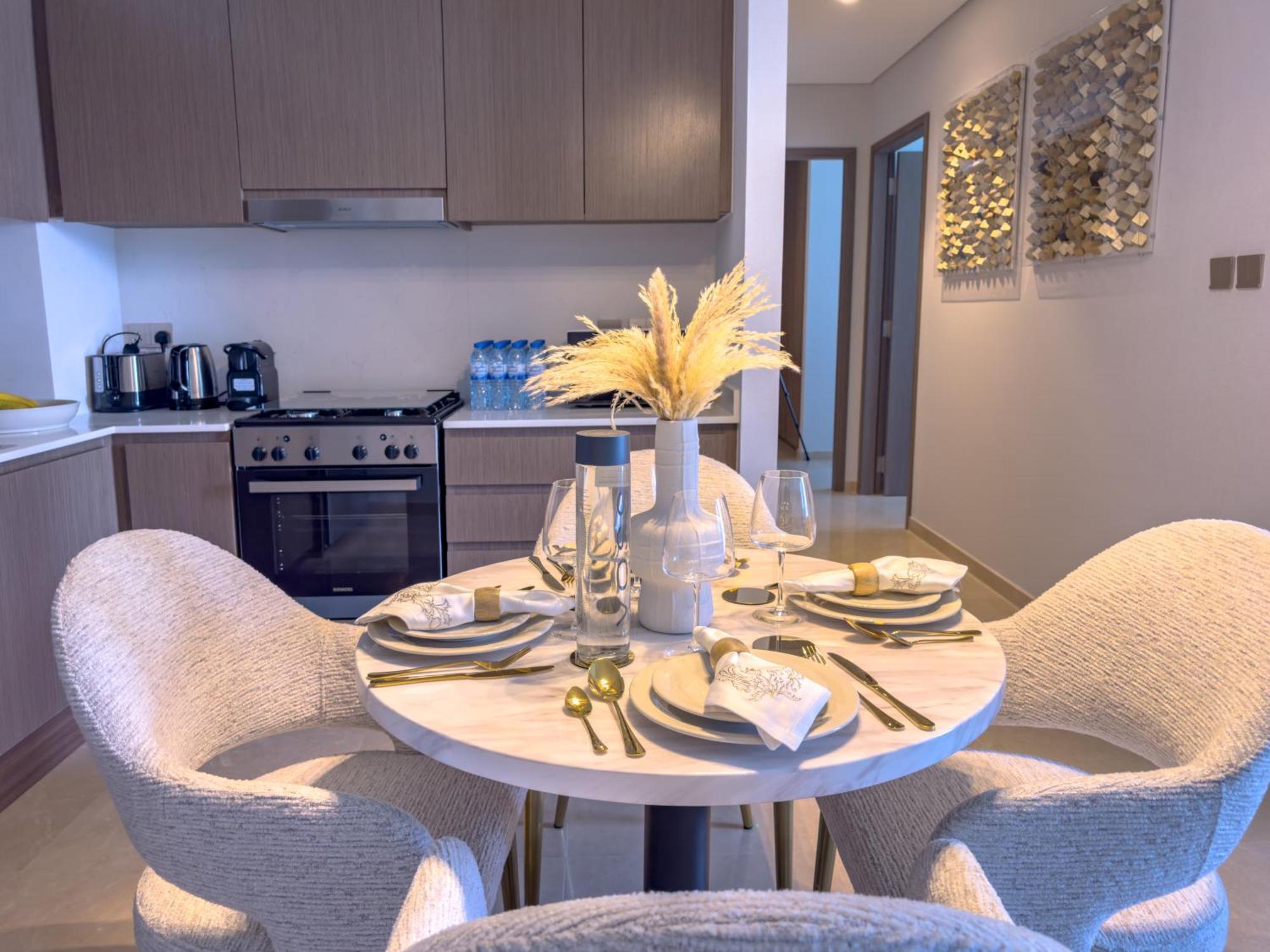Grande Residences With Burj Khalifa View From 14th Floor For 8-guests Apartment *