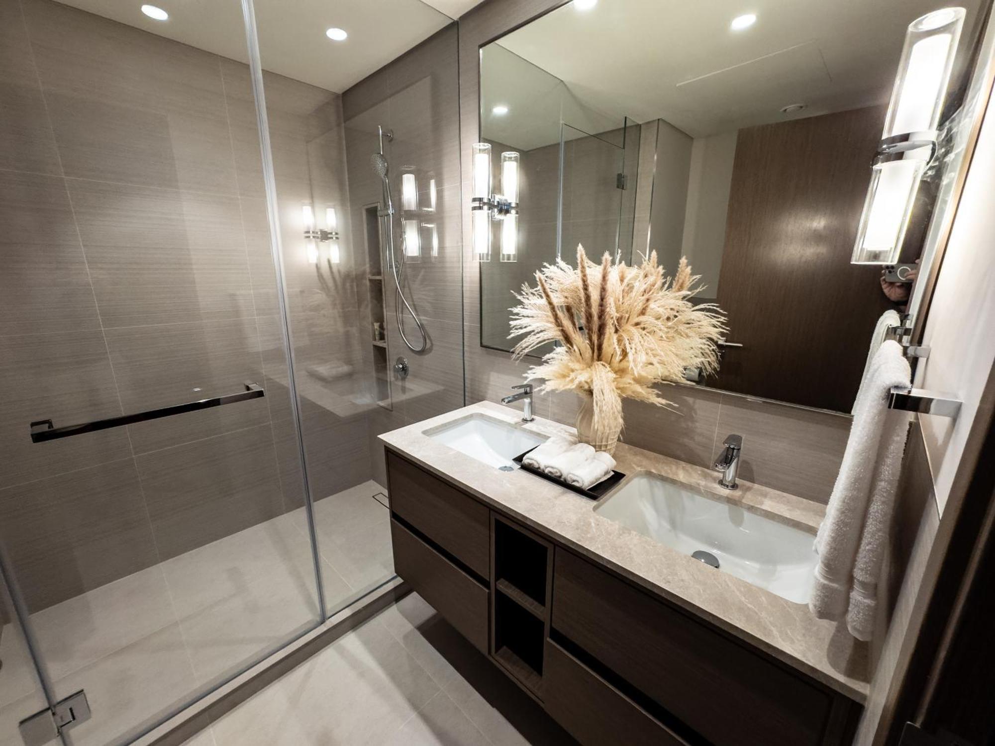 Grande Residences With Burj Khalifa View From 14th Floor For 8-guests Apartment