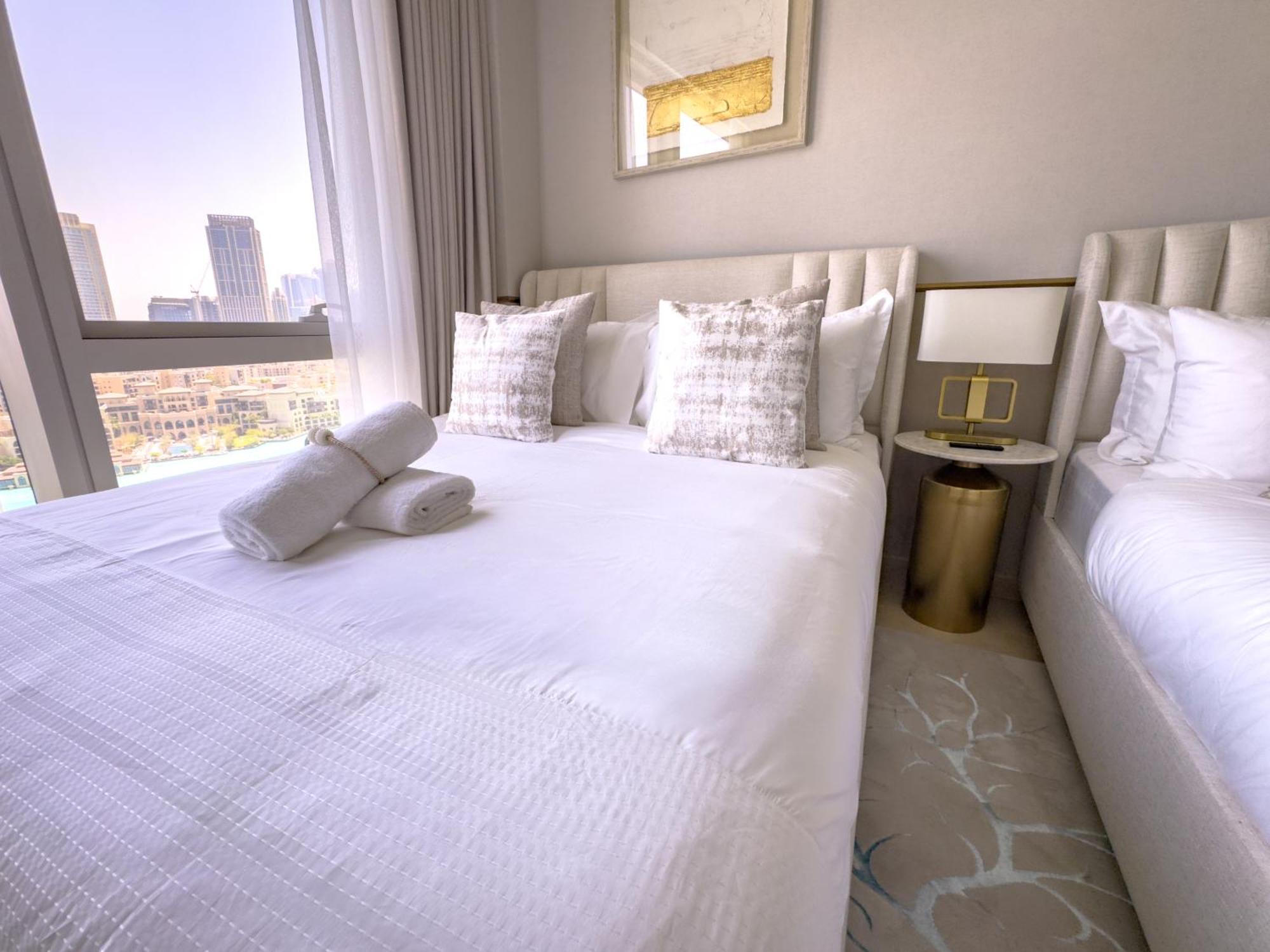 Grande Residences With Burj Khalifa View From 14th Floor For 8-guests Apartment *