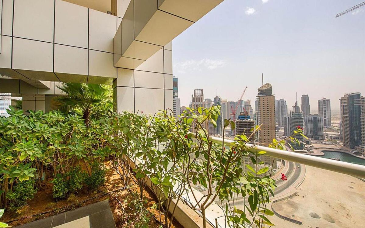 Serene Escape In Bustling Marina And Jbr, Ensuite 2br, Sky Garden Access * Dubai