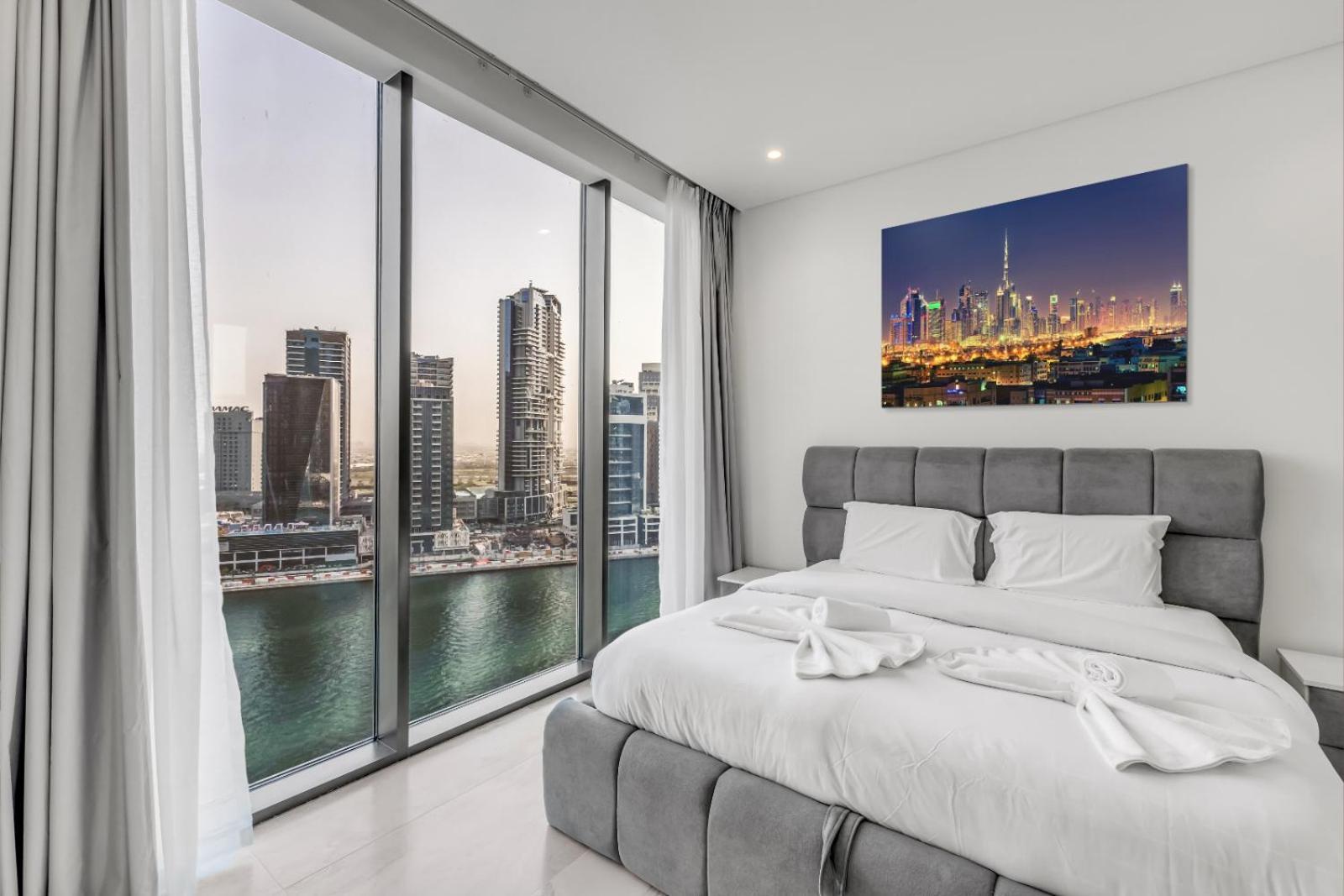 Spectacular Burj Khalifa & Canal View New 2br Dubai