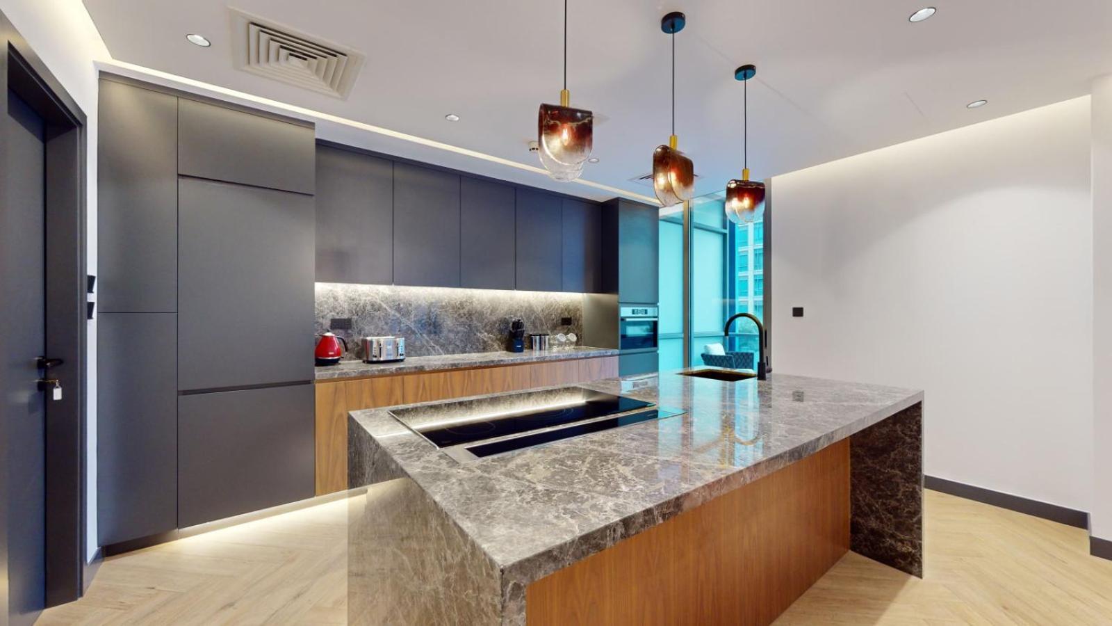 Azure - Magnificent Three Bed In Marina Apartment *