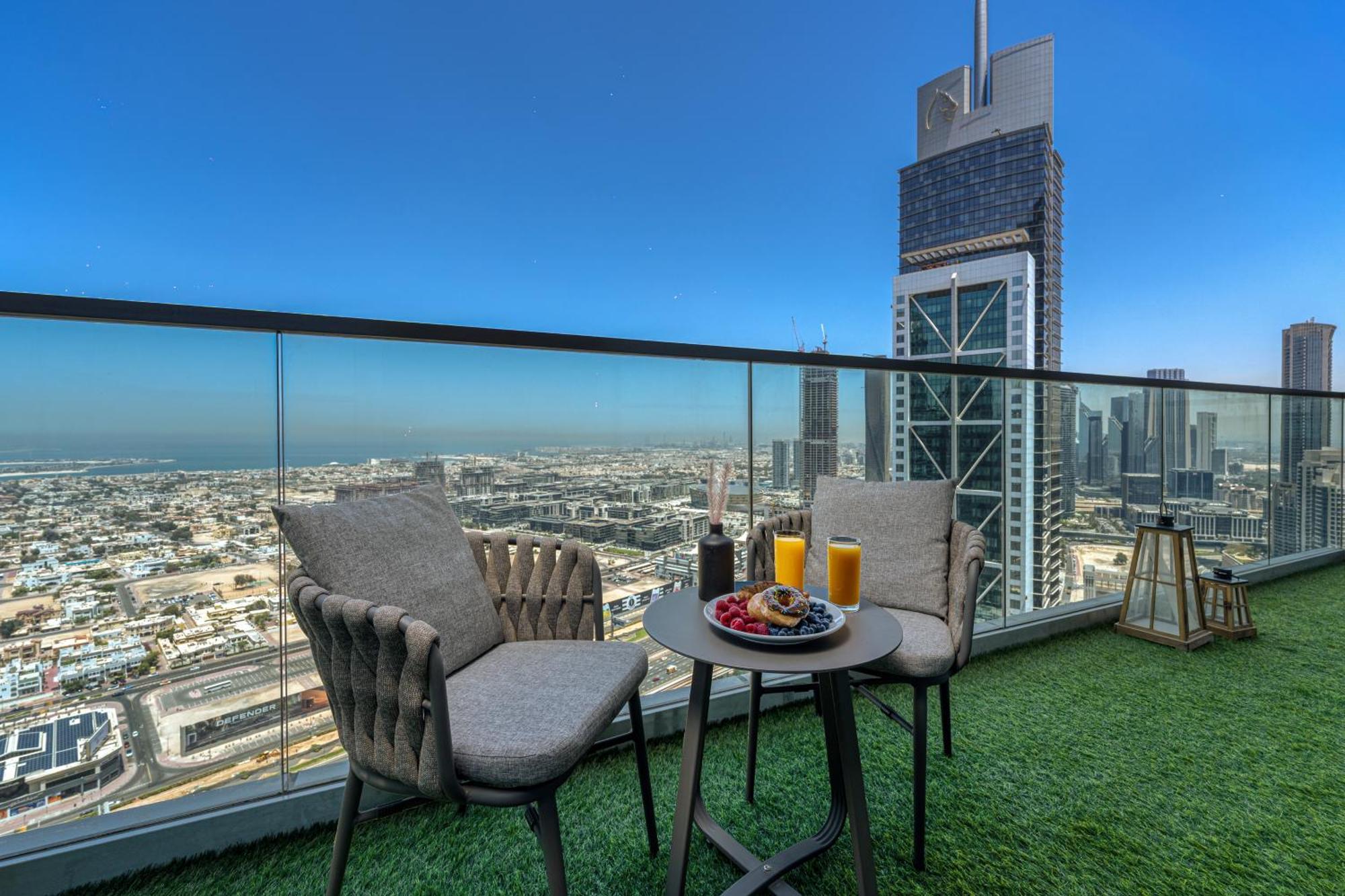 Highest Infinity Pool In Downtown