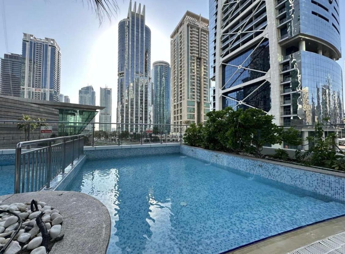 View 1 Bedroom Jlt, Cluster D Apartment *