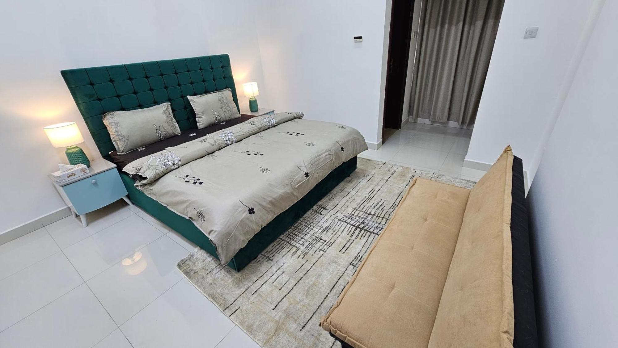 Fabulous Near Airport Homestay