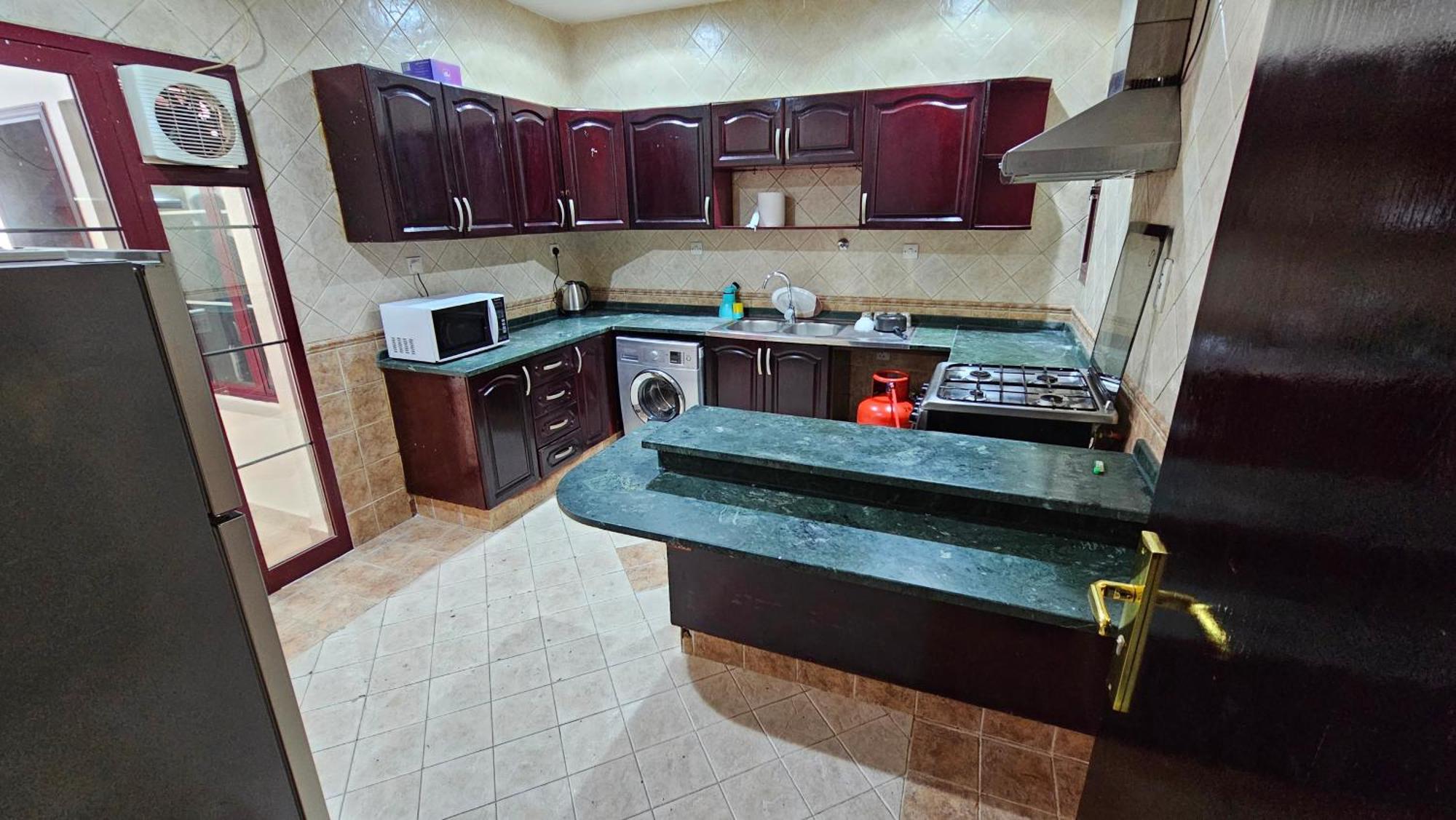 Homestay Fabulous Near Airport *