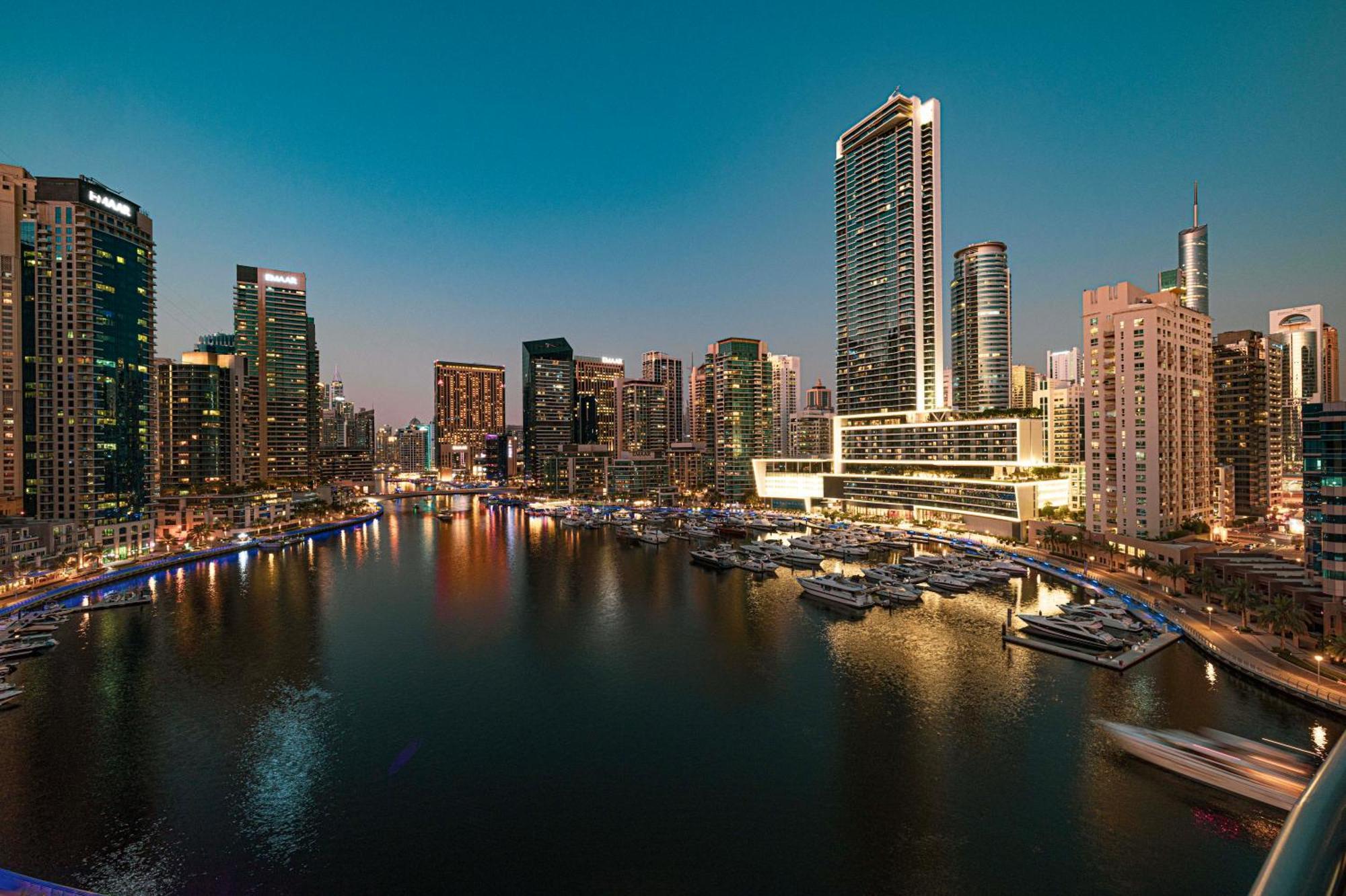 Black & Bold - Aesthetic Apartment Dubai