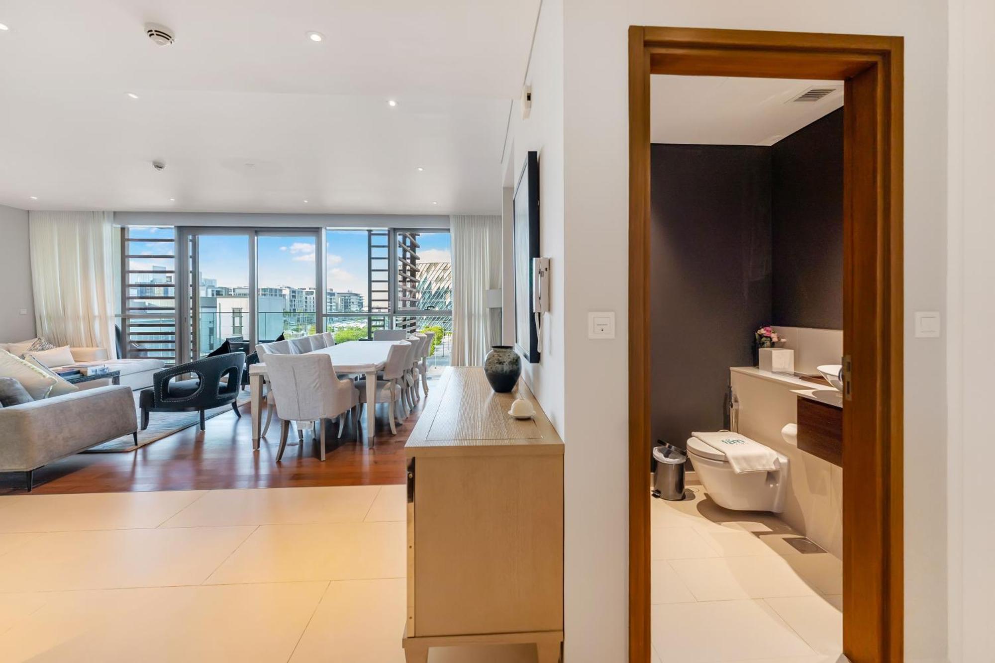 Apartment Fam Living - Walk - Opulent Living