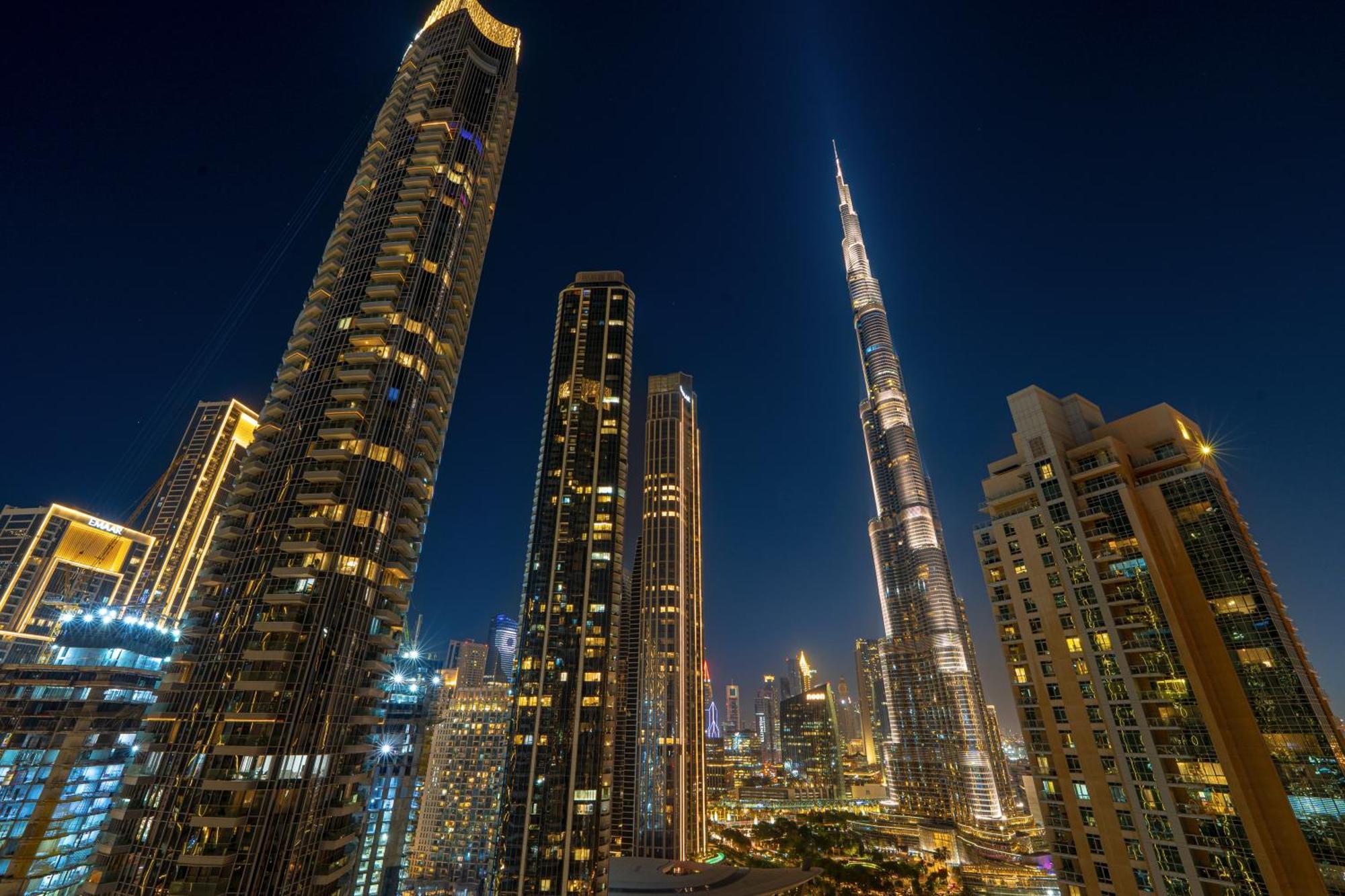 Spacious And Overlooking Burj & Fountains * Dubai