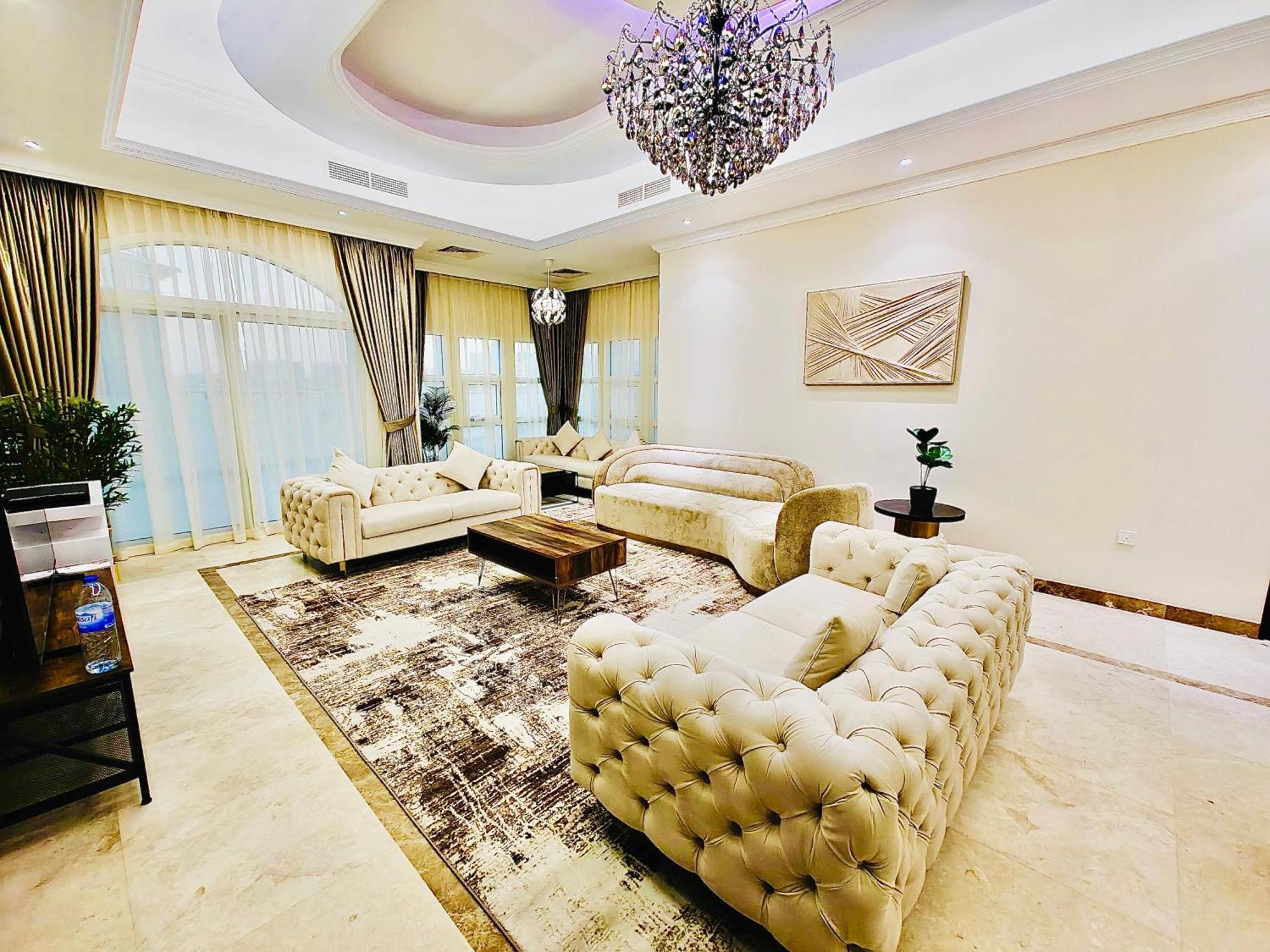Villa 369 Stays- 5 Bedroom With Private Pool